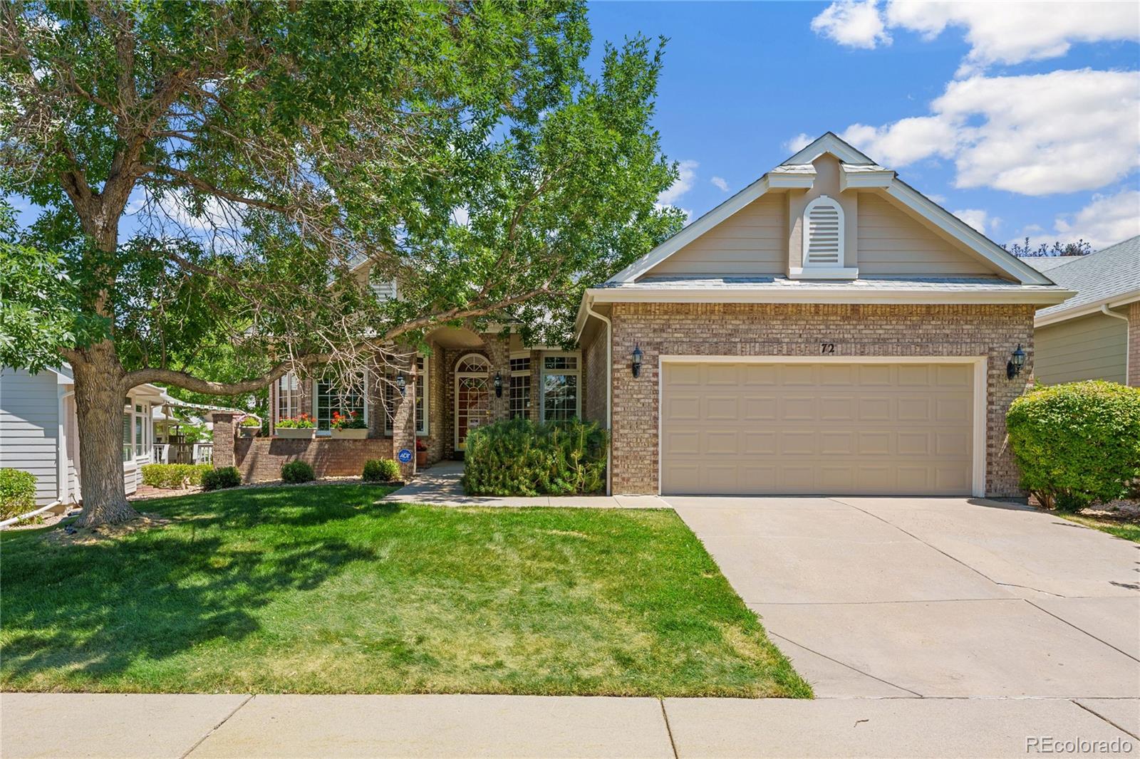 72  Canongate Lane, highlands ranch MLS: 2049831 Beds: 2 Baths: 2 Price: $750,000