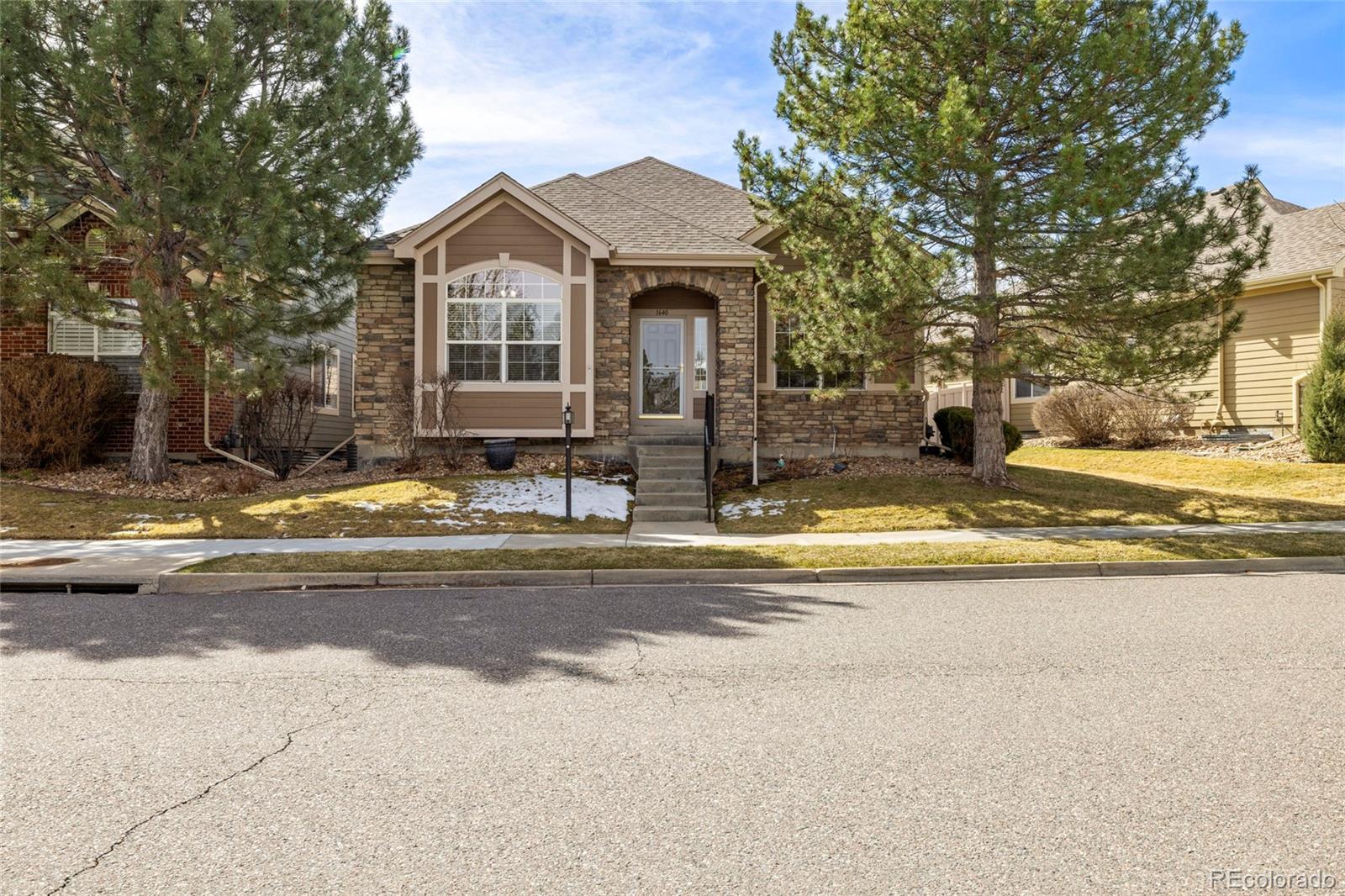 1640  Golden Bear Drive, longmont MLS: 9964014 Beds: 2 Baths: 3 Price: $620,000