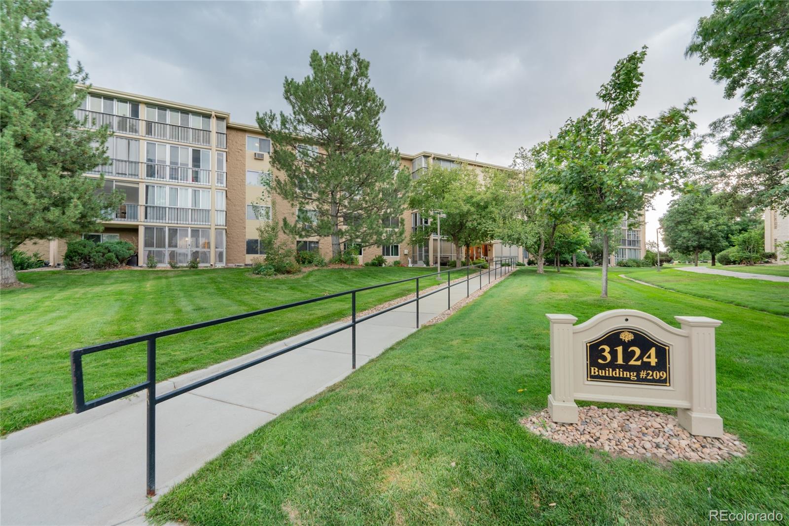 3124 S Wheeling Way 102, Aurora  MLS: 6050731 Beds: 2 Baths: 1 Price: $224,500