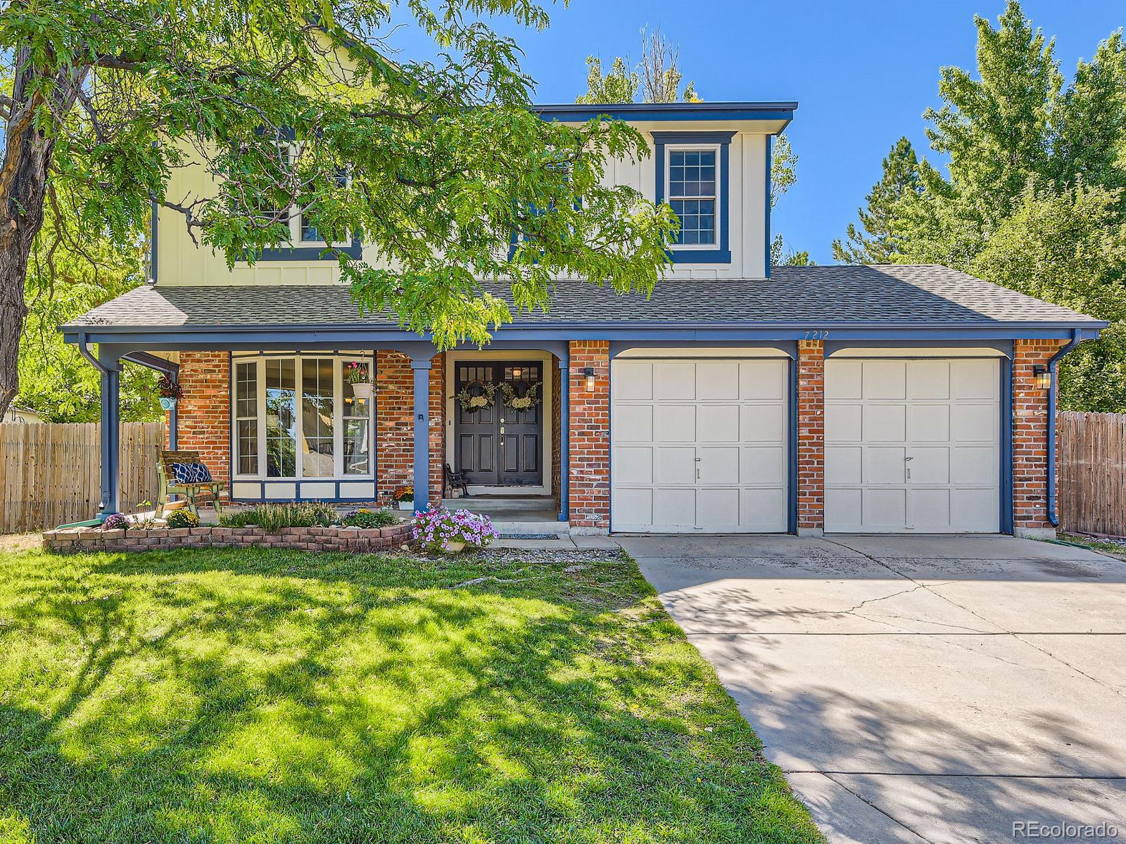 7212  Whitby Court, castle pines MLS: 5046027 Beds: 5 Baths: 4 Price: $699,000