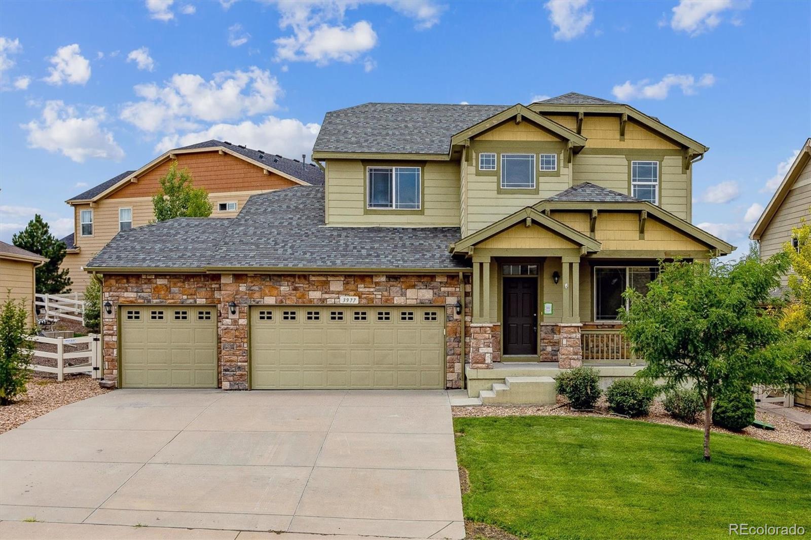 3977  Heatherglenn Lane, castle rock MLS: 1670719 Beds: 5 Baths: 5 Price: $709,900