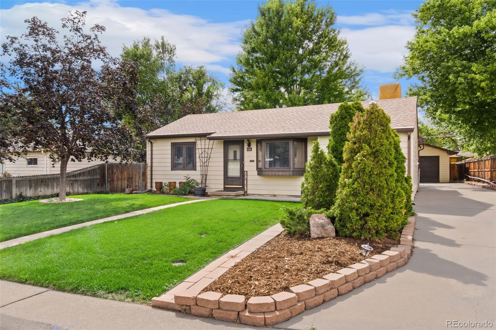 1325 S Vrain Street, denver MLS: 1650502 Beds: 2 Baths: 2 Price: $470,000