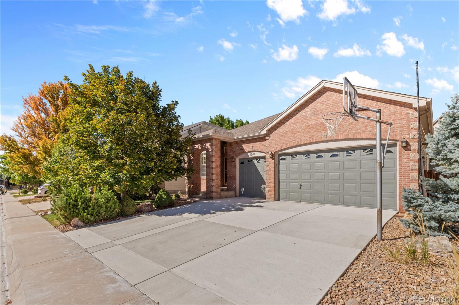 3942  Lazy K Drive, castle rock MLS: 8533189 Beds: 5 Baths: 3 Price: $715,000