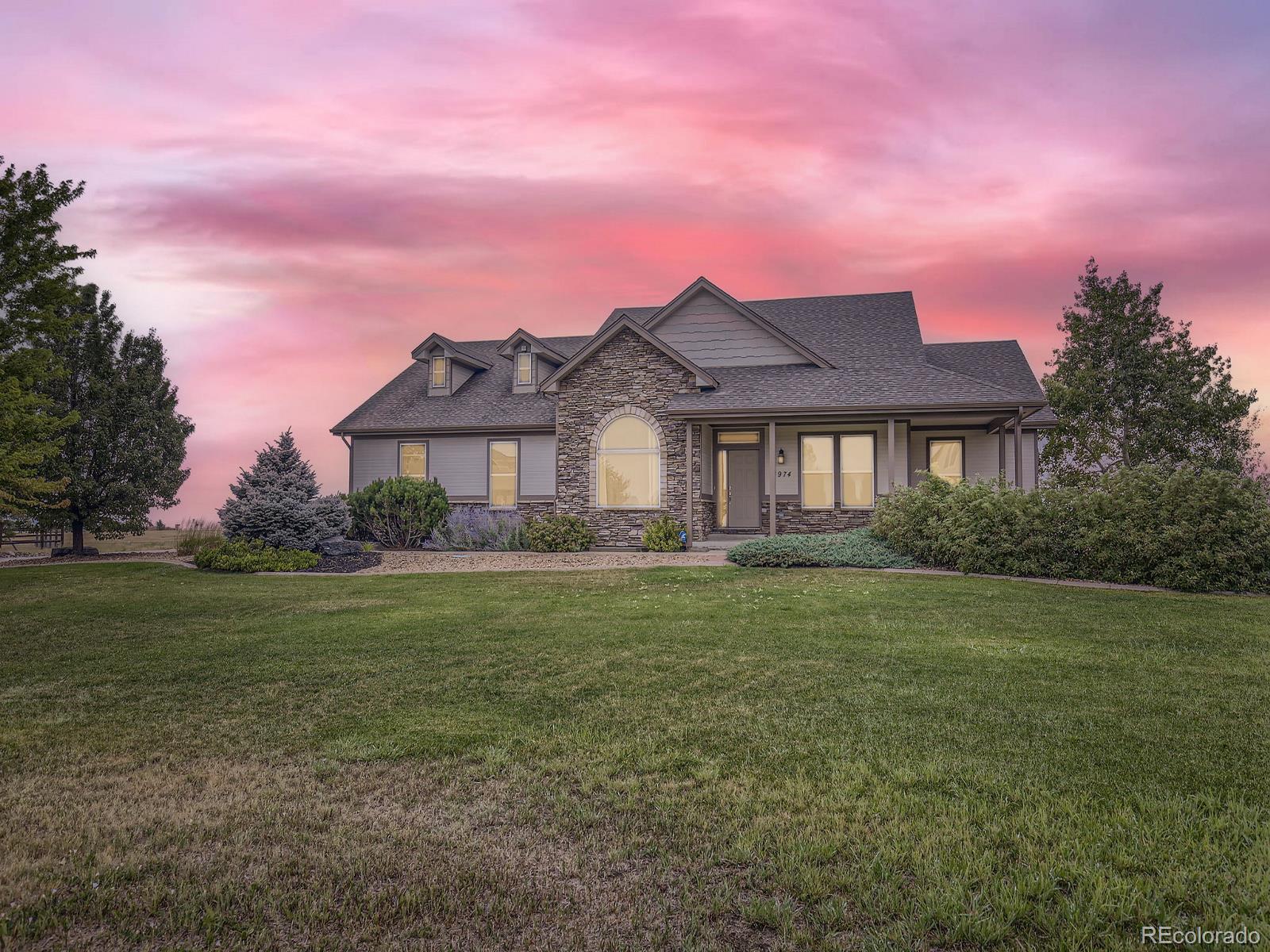 4974  Malibu Drive, berthoud MLS: 3624995 Beds: 4 Baths: 3 Price: $995,000