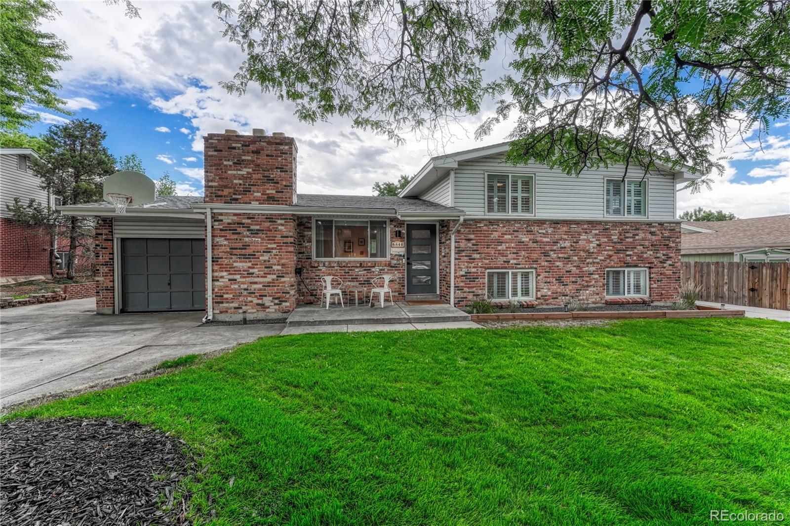 6844  Balsam Street, arvada MLS: 8613500 Beds: 4 Baths: 3 Price: $690,000