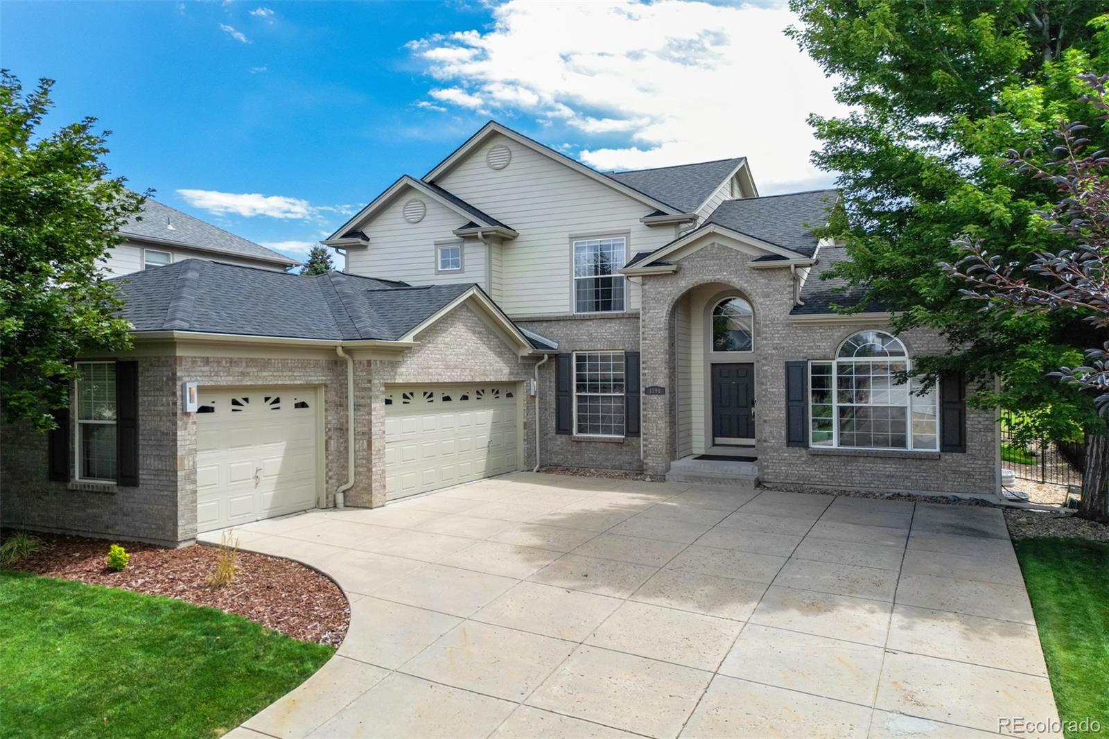 1390  Peninsula Circle, castle rock MLS: 5491539 Beds: 4 Baths: 3 Price: $789,900