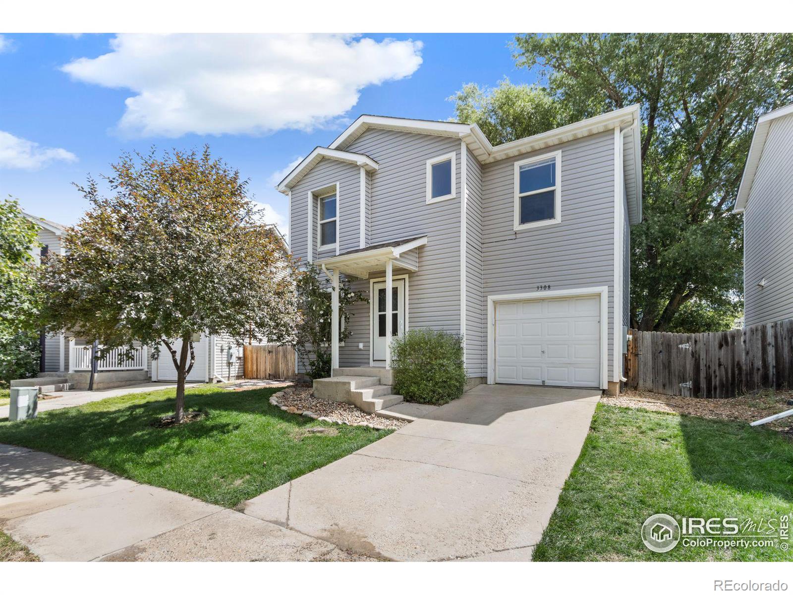 3308  Warren Farm Drive, fort collins MLS: 4567891016655 Beds: 3 Baths: 2 Price: $441,500