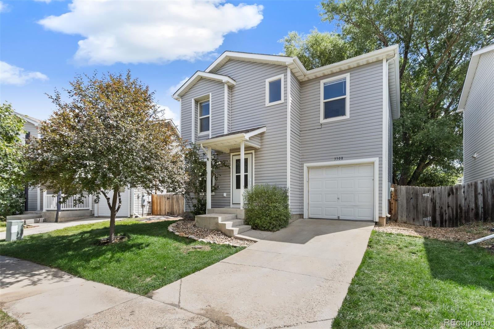 3308  Warren Farm Drive, fort collins MLS: 2613394 Beds: 3 Baths: 2 Price: $441,500