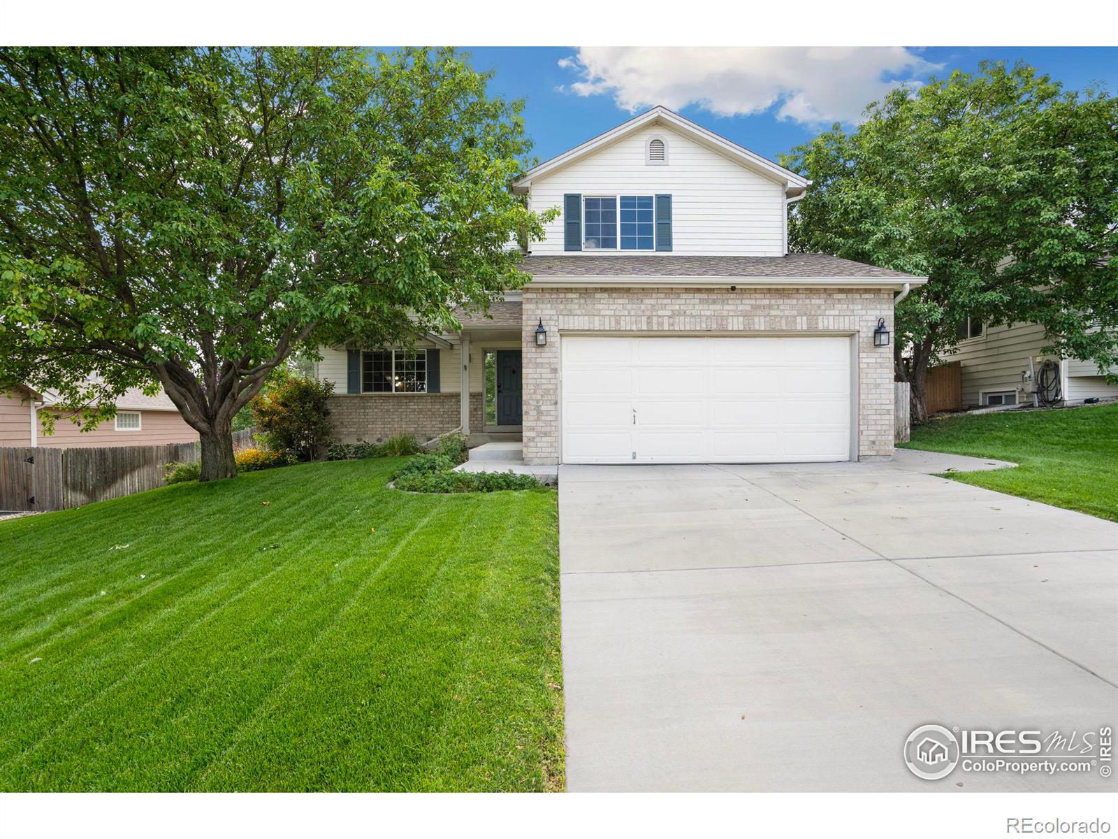 309  Strasburg Drive, fort collins MLS: 4567891016725 Beds: 3 Baths: 4 Price: $580,000