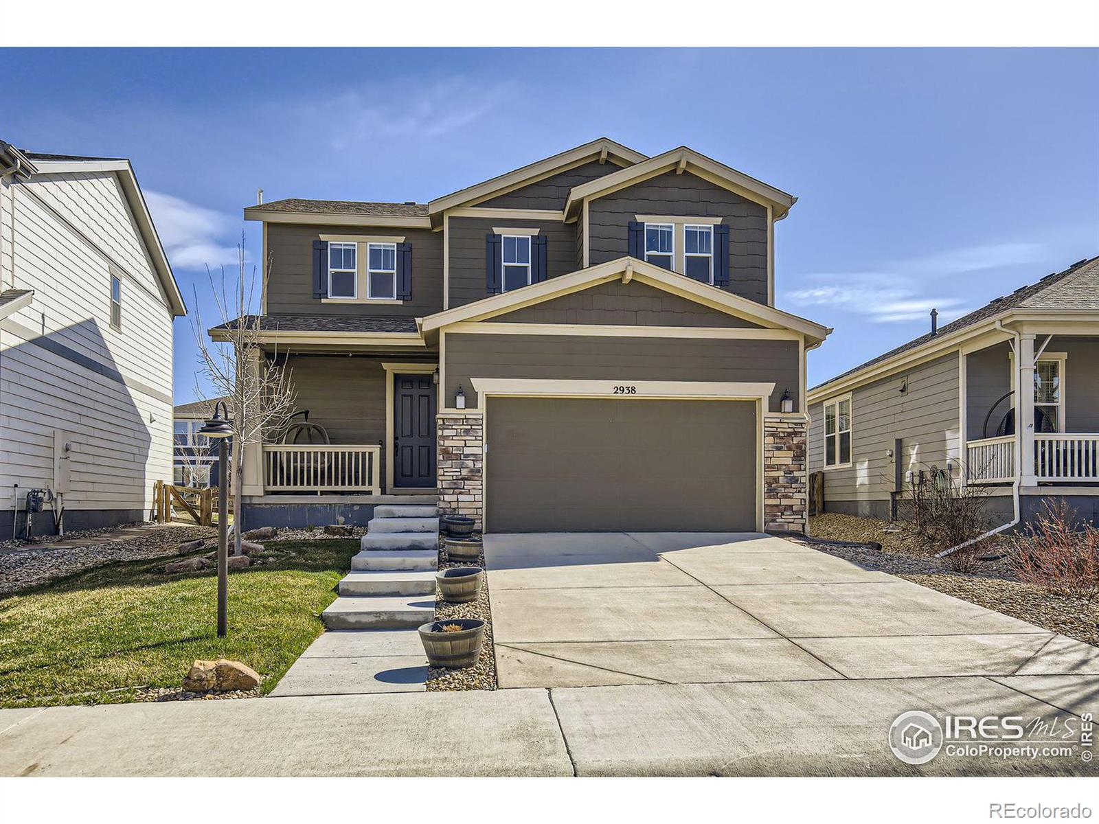 2938  Pawnee Creek Drive, loveland MLS: 4567891016991 Beds: 3 Baths: 3 Price: $500,000