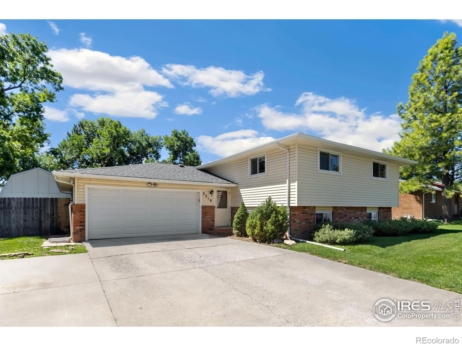 2318 W 22nd Street, loveland MLS: 4567891017109 Beds: 4 Baths: 2 Price: $475,000