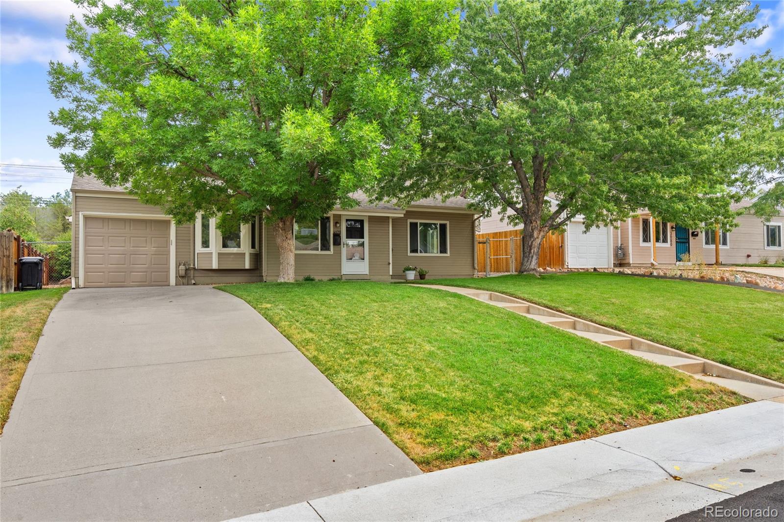 3076 S Grape Way, denver  House Search MLS Picture