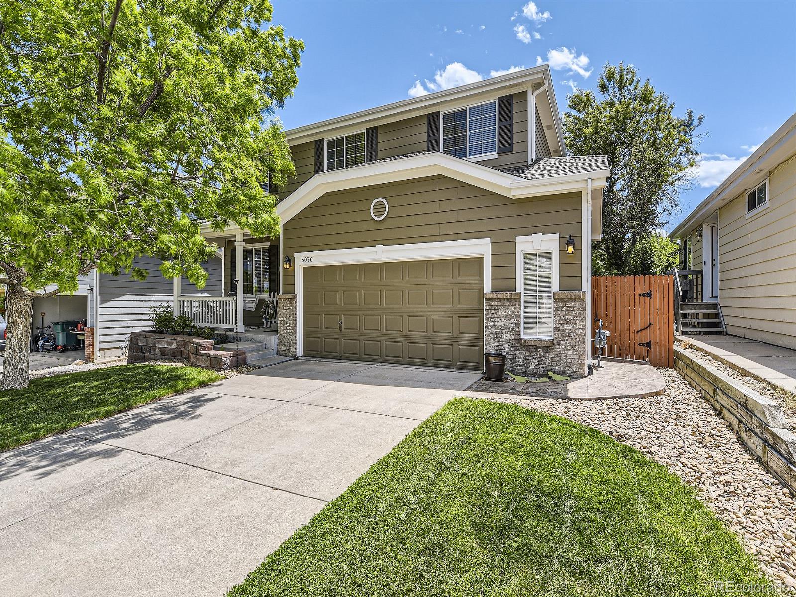 5076 S Himalaya Court, aurora MLS: 5737981 Beds: 4 Baths: 3 Price: $564,900