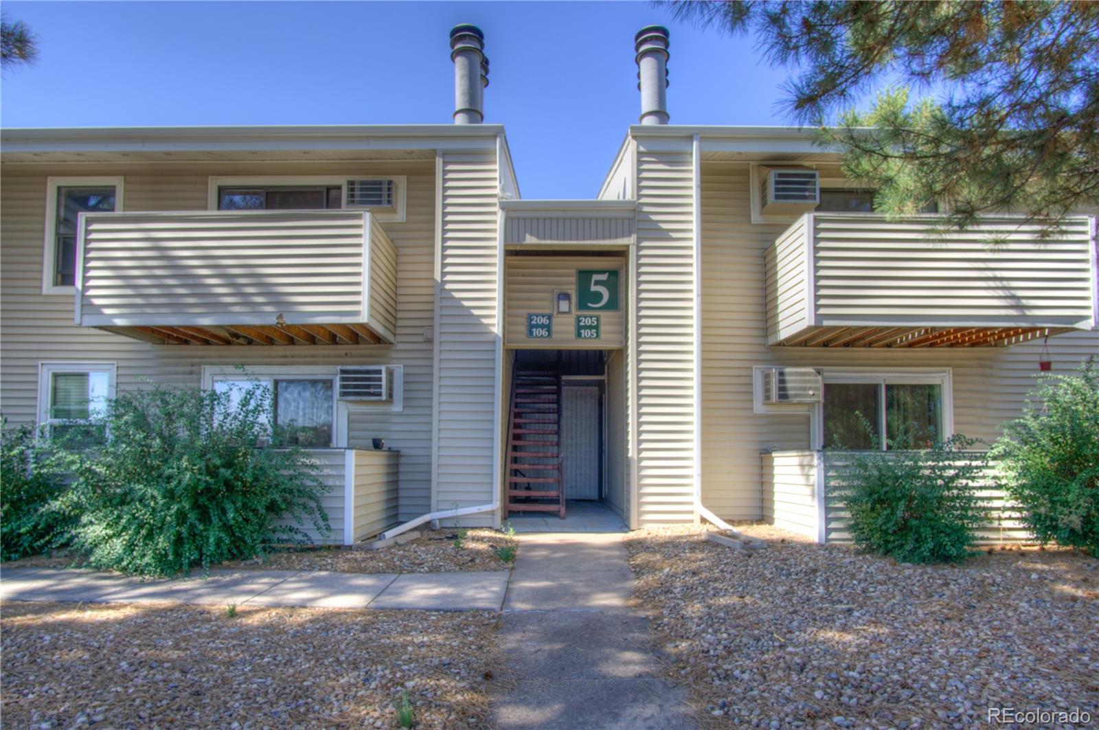 10150 E Virginia Avenue 205, Denver  MLS: 5524817 Beds: 2 Baths: 2 Price: $245,000