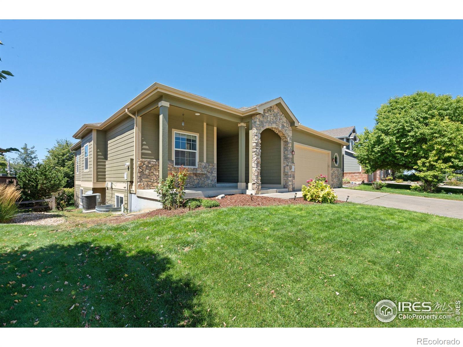 1503  60th Avenue, greeley MLS: 4567891017652 Beds: 5 Baths: 3 Price: $542,900