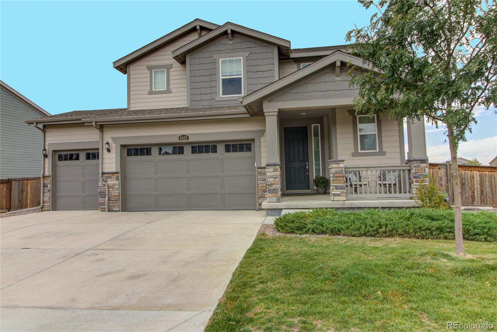 9437  Richfield Street, commerce city MLS: 4242331 Beds: 3 Baths: 3 Price: $570,000