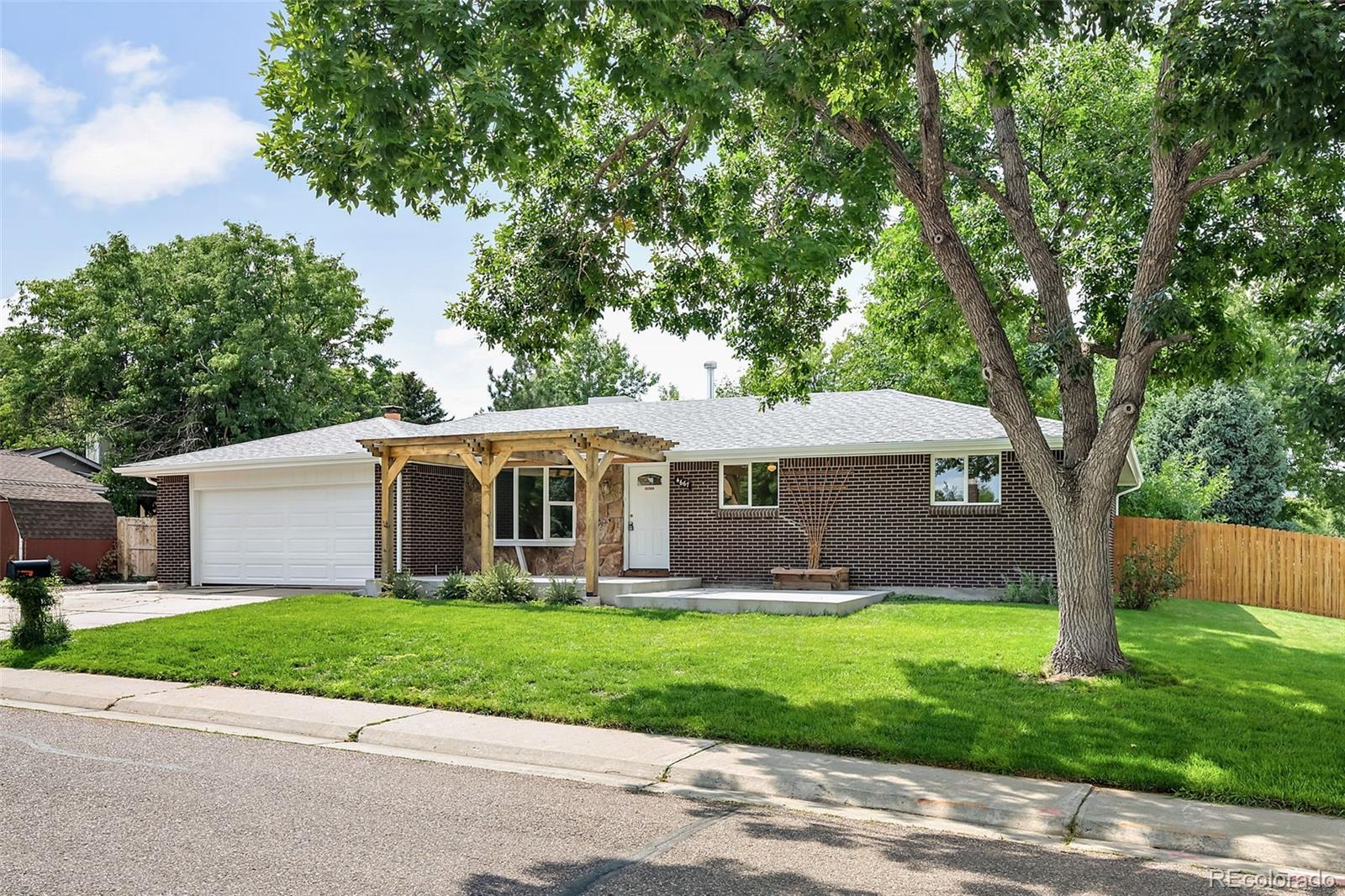 4667 S Oak Court, littleton MLS: 7330650 Beds: 3 Baths: 2 Price: $499,000