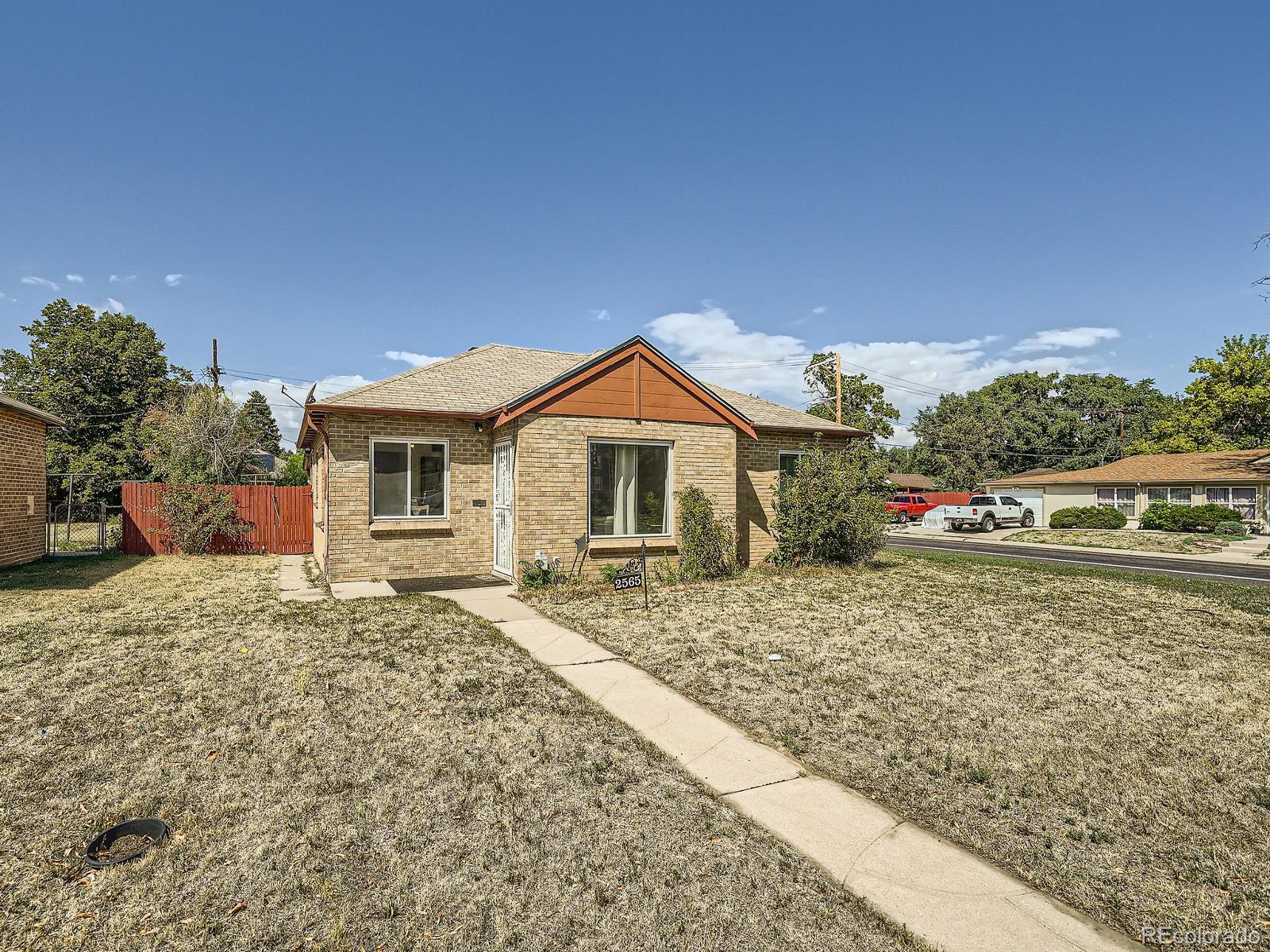 2565  Quebec Street, denver MLS: 9372519 Beds: 3 Baths: 1 Price: $369,900