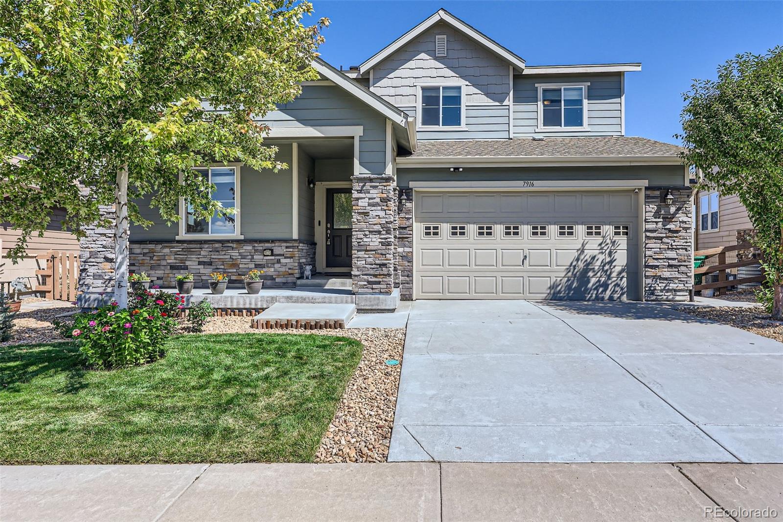 7916 S Grand Baker Way, aurora MLS: 8453199 Beds: 5 Baths: 5 Price: $959,000