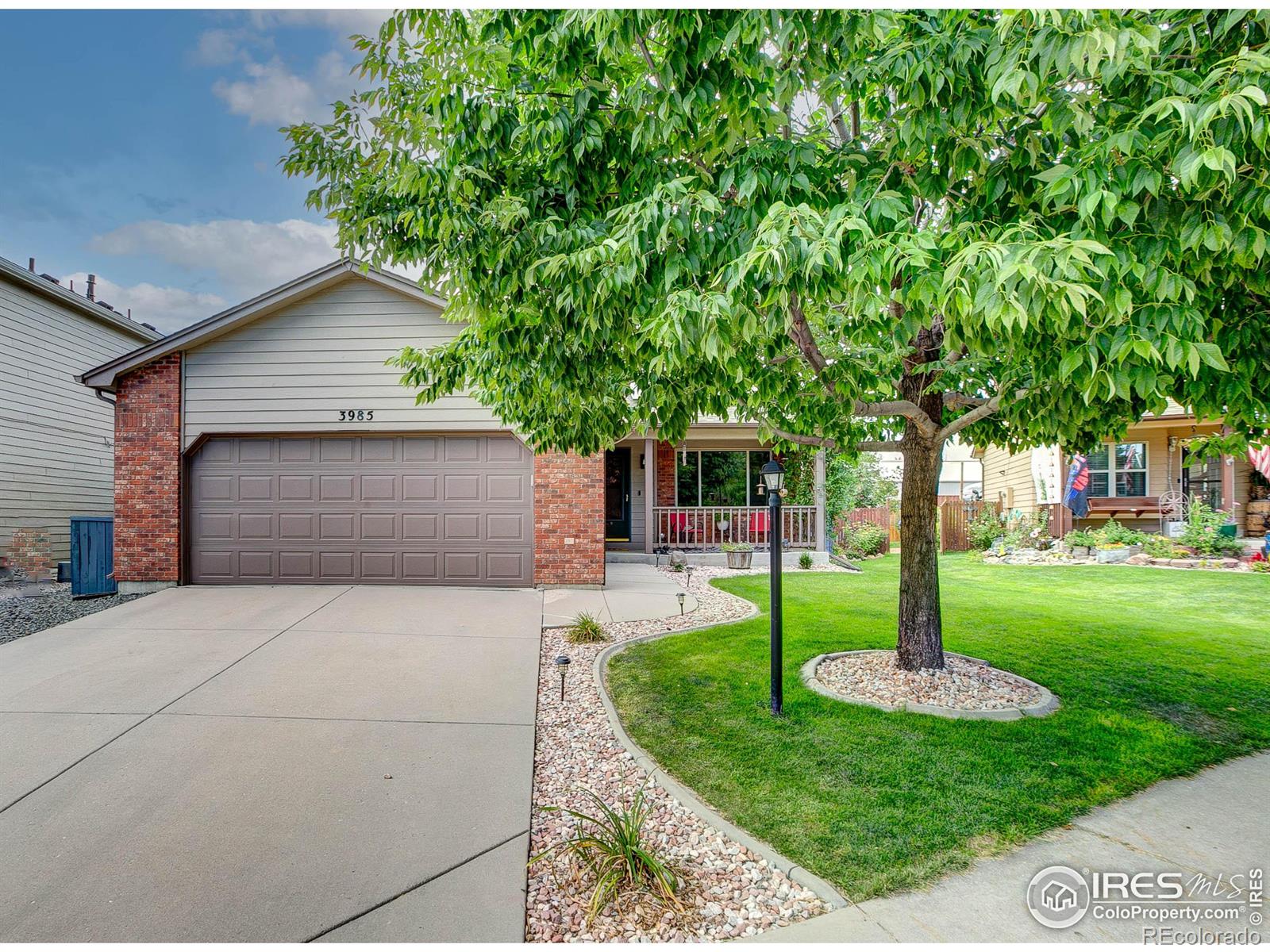 3985  Willowood Avenue, loveland MLS: 4567891018437 Beds: 3 Baths: 2 Price: $470,000