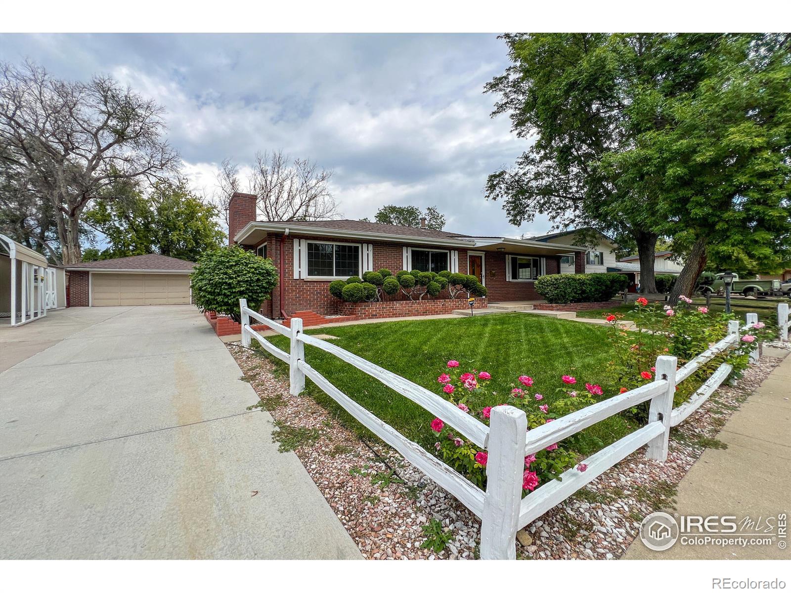 16  Gardner Drive, longmont  House Search MLS Picture