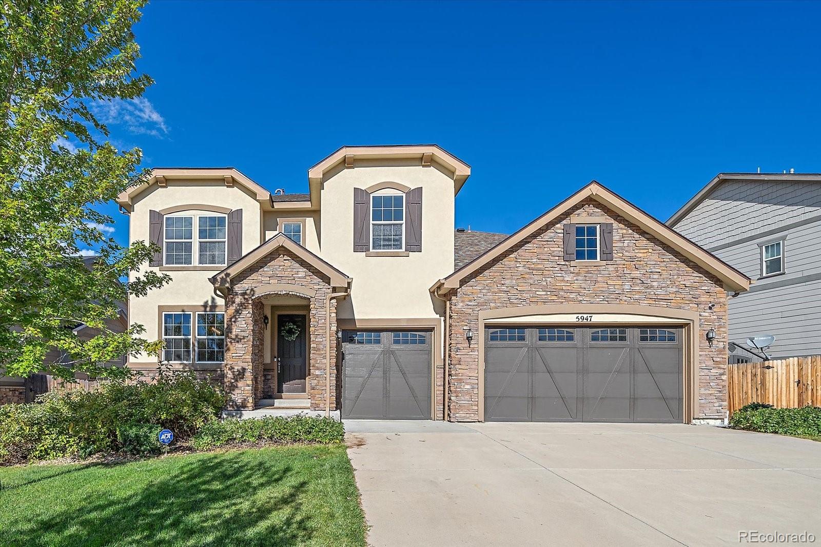 5947 S Langdale Court, aurora MLS: 7610850 Beds: 4 Baths: 4 Price: $809,000