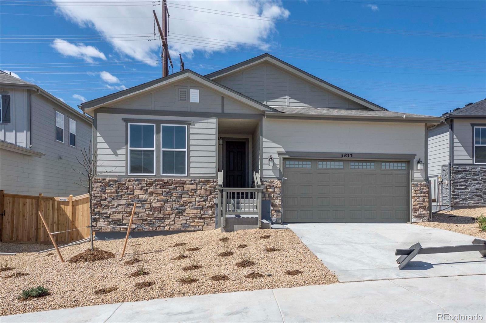 1837  Water Birch Way, castle rock MLS: 3195887 Beds: 3 Baths: 2 Price: $770,000