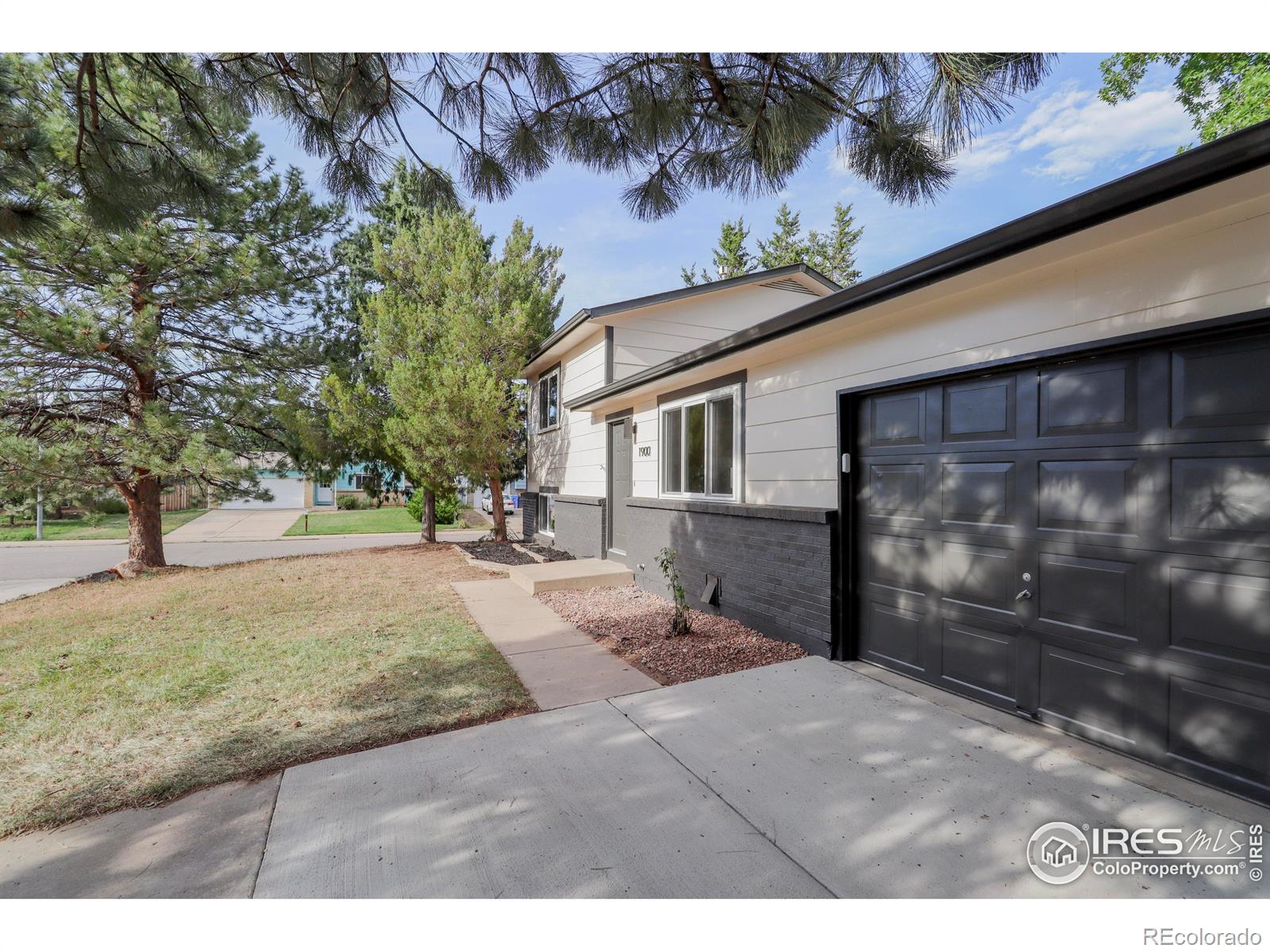 1900  Southdown Court, fort collins  House Search MLS Picture