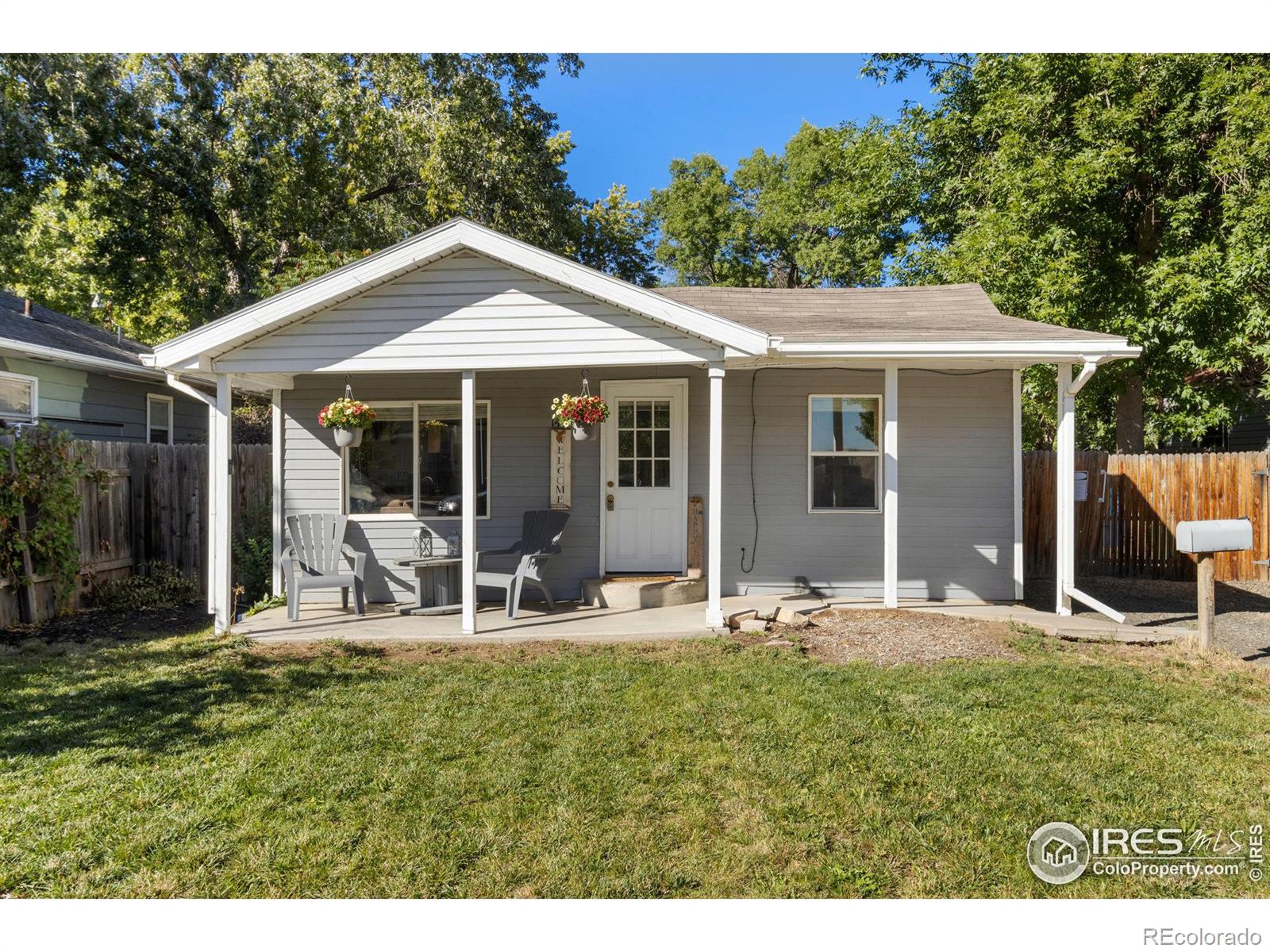 1441 E 1st Street, loveland MLS: 4567891019562 Beds: 2 Baths: 1 Price: $299,000