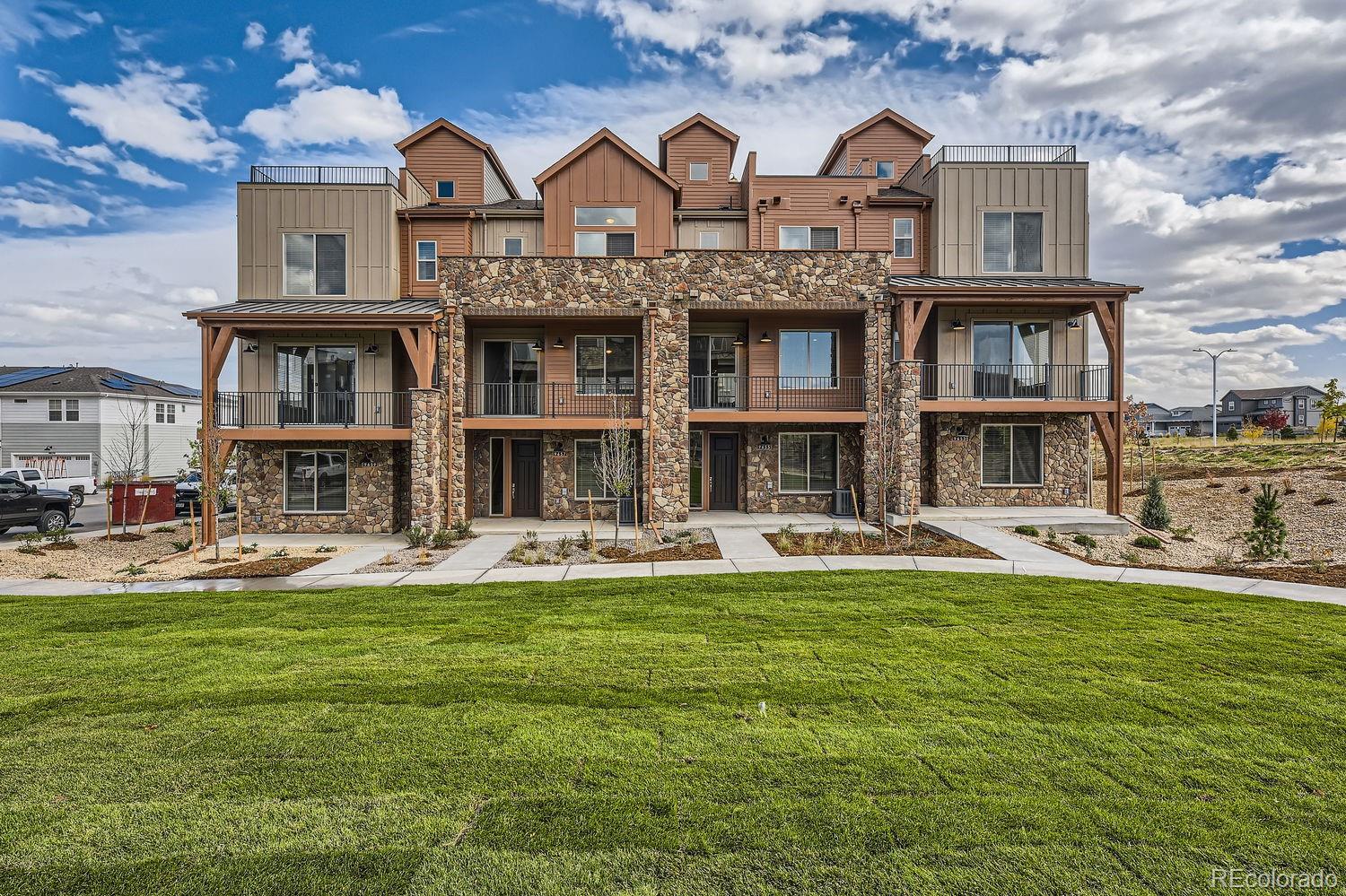 9655  Browns Peak Circle , Littleton  MLS: 2579522 Beds: 3 Baths: 4 Price: $639,990