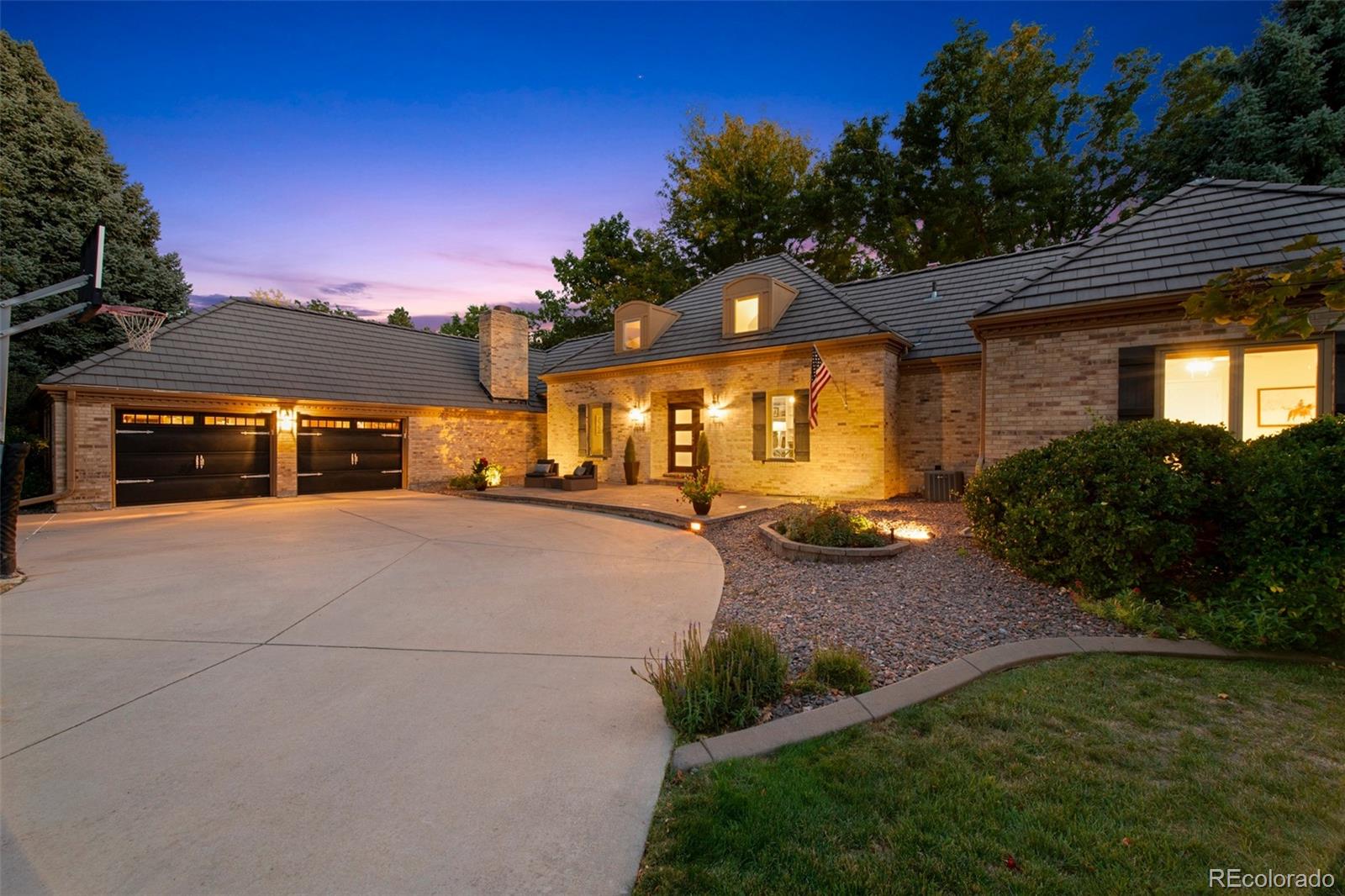 4696 W Lake Circle, littleton MLS: 2316180 Beds: 5 Baths: 4 Price: $1,450,000