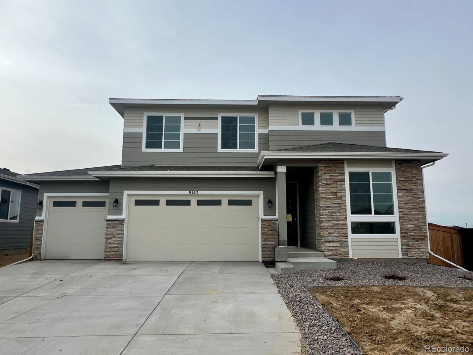 9143  Truckee Court, commerce city MLS: 3932929 Beds: 5 Baths: 3 Price: $612,950