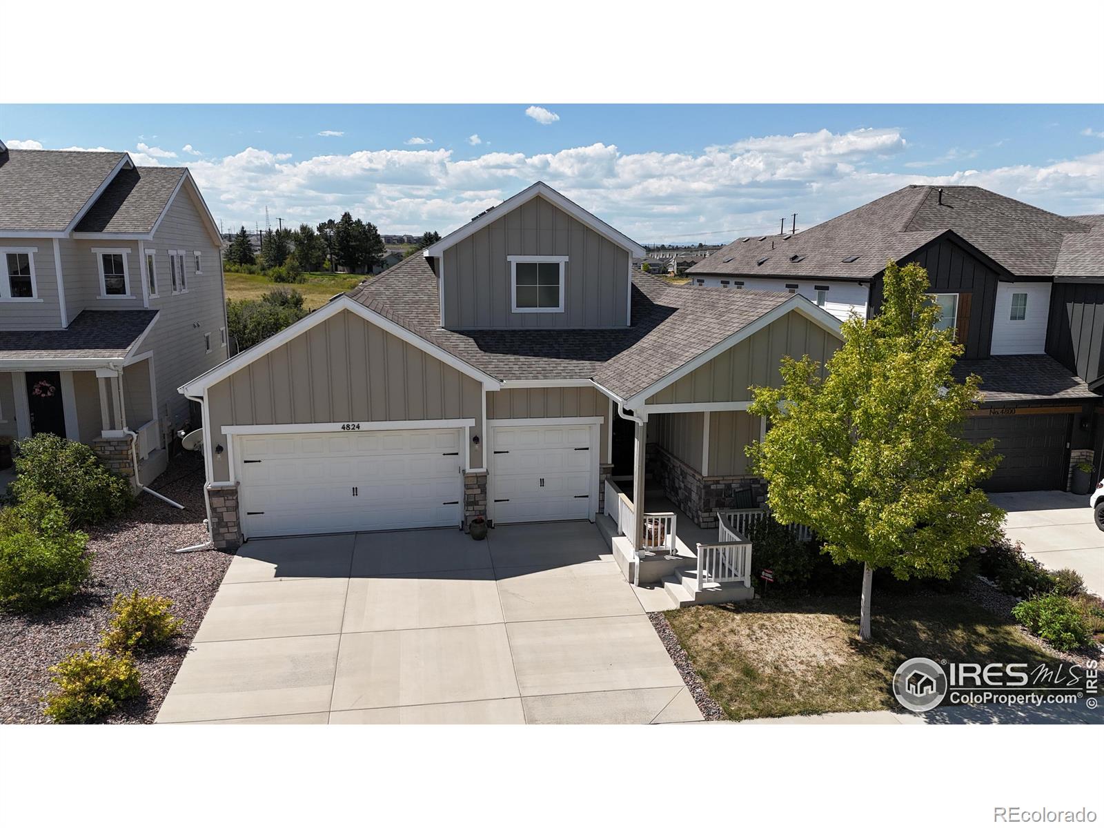 4824  Coulee Trail, castle rock MLS: 4567891019958 Beds: 5 Baths: 4 Price: $750,000