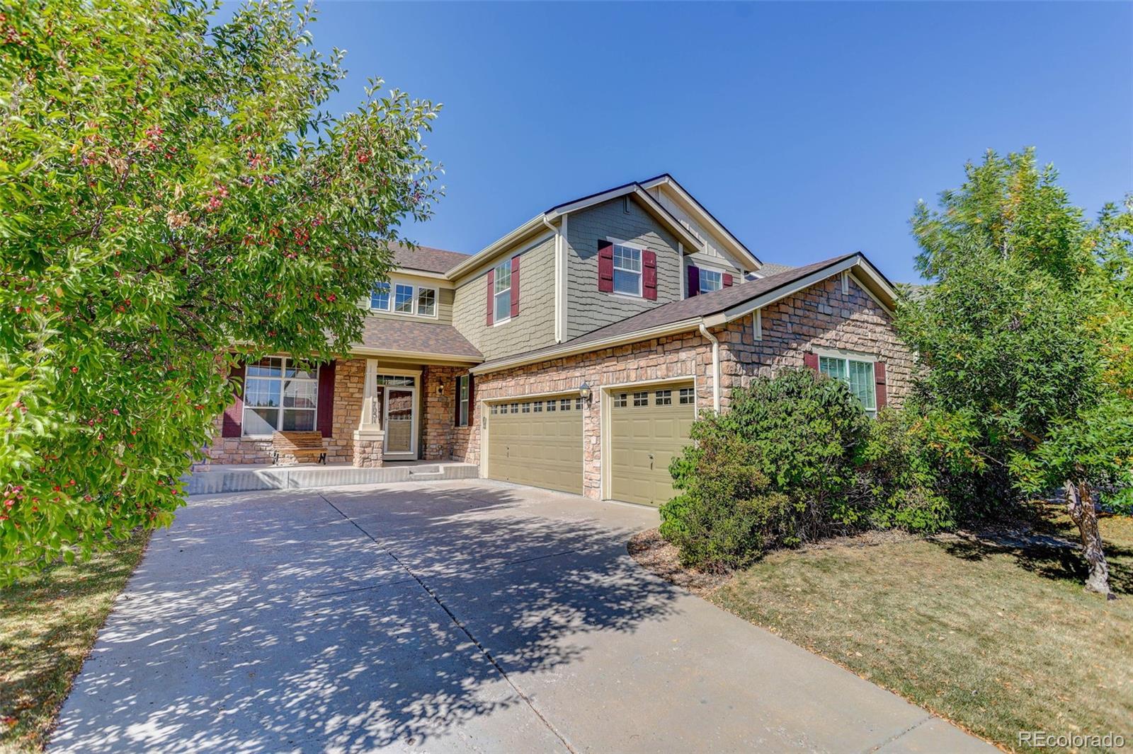 7051 S Oak Hill Circle, aurora MLS: 2199593 Beds: 4 Baths: 4 Price: $749,900