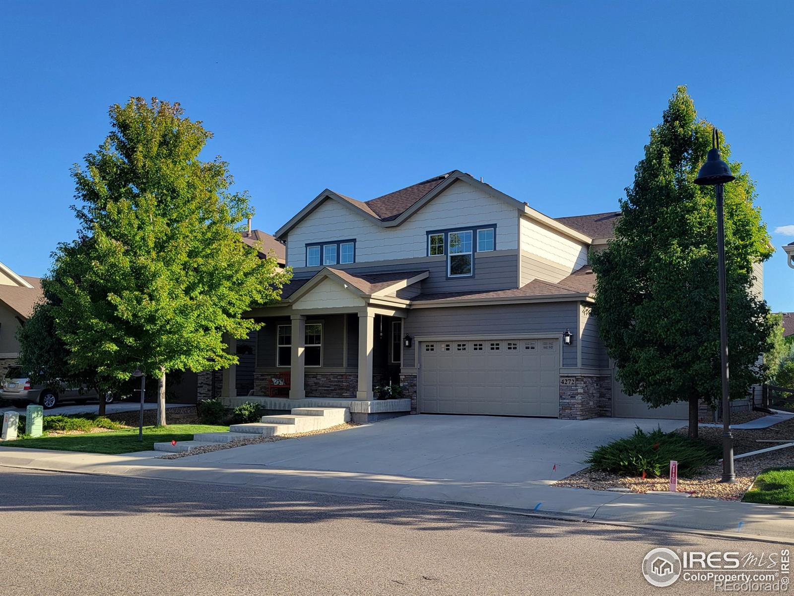 4272  Lyric Falls Drive, loveland MLS: 4567891020083 Beds: 4 Baths: 4 Price: $825,000