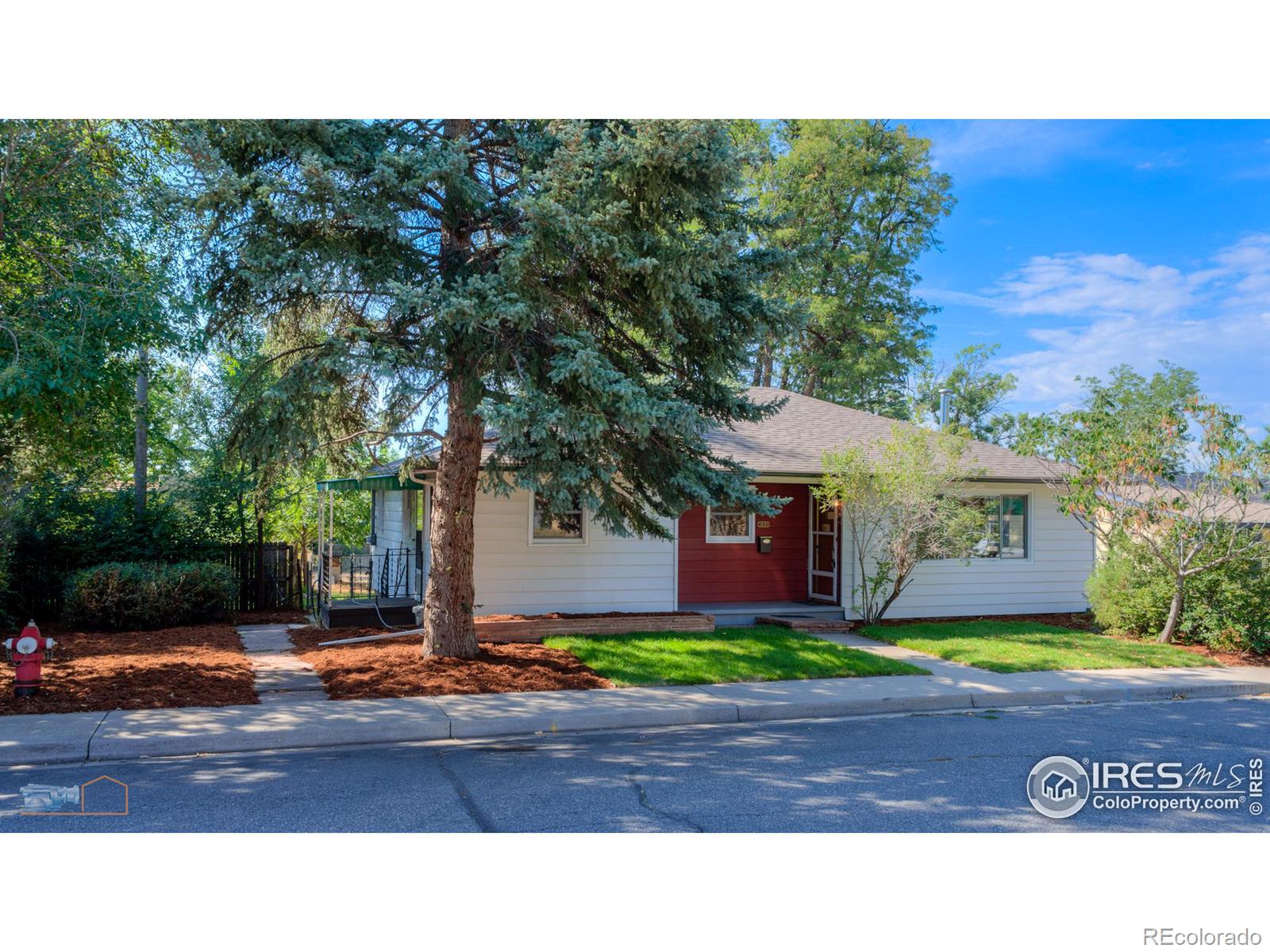 1831  Spruce Avenue, longmont MLS: 4567891020087 Beds: 2 Baths: 1 Price: $495,000