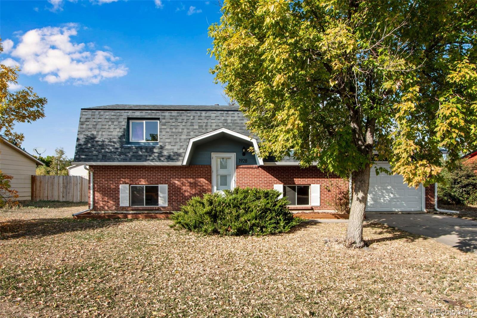 1928 W Plum Street, fort collins MLS: 3234251 Beds: 4 Baths: 2 Price: $525,000