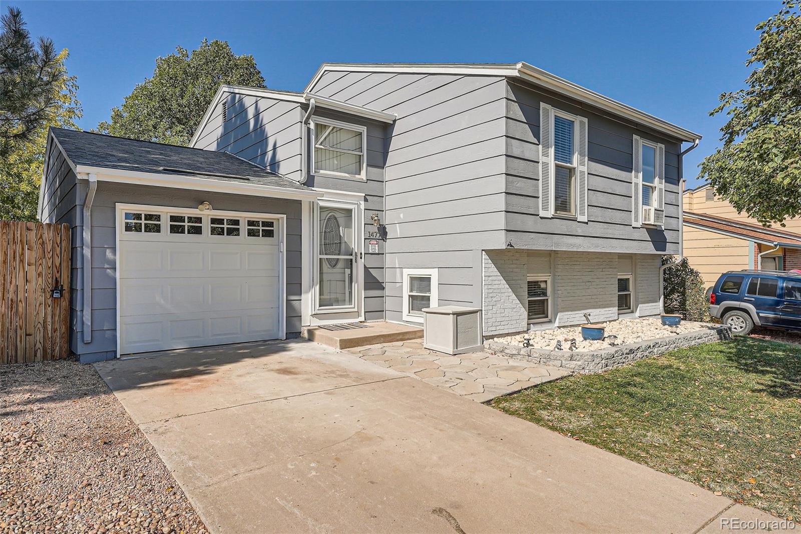 1477 S Bahama Street, aurora MLS: 3277646 Beds: 3 Baths: 2 Price: $440,000