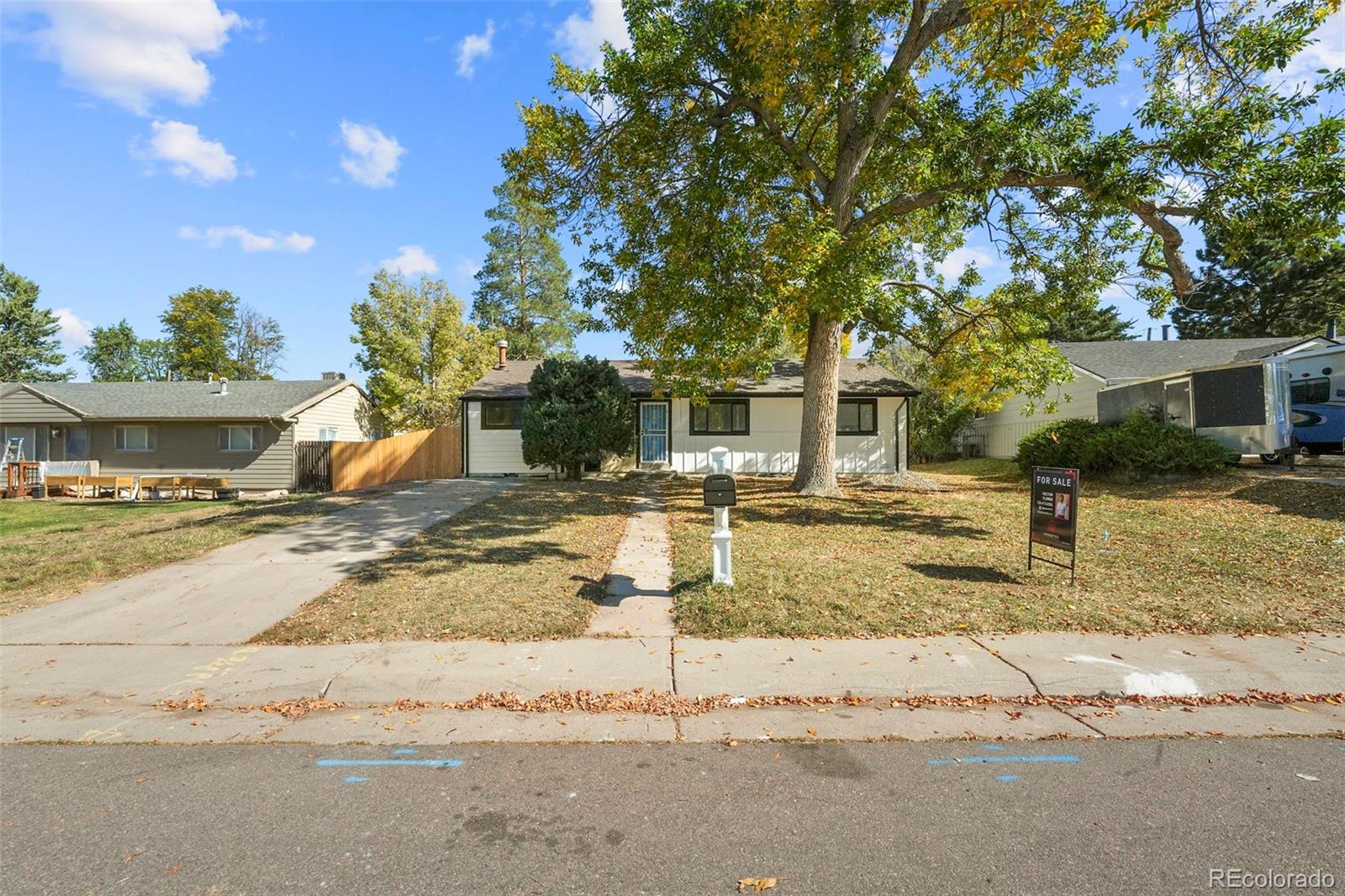 3432 S Holly Street, denver MLS: 8737466 Beds: 3 Baths: 2 Price: $520,000