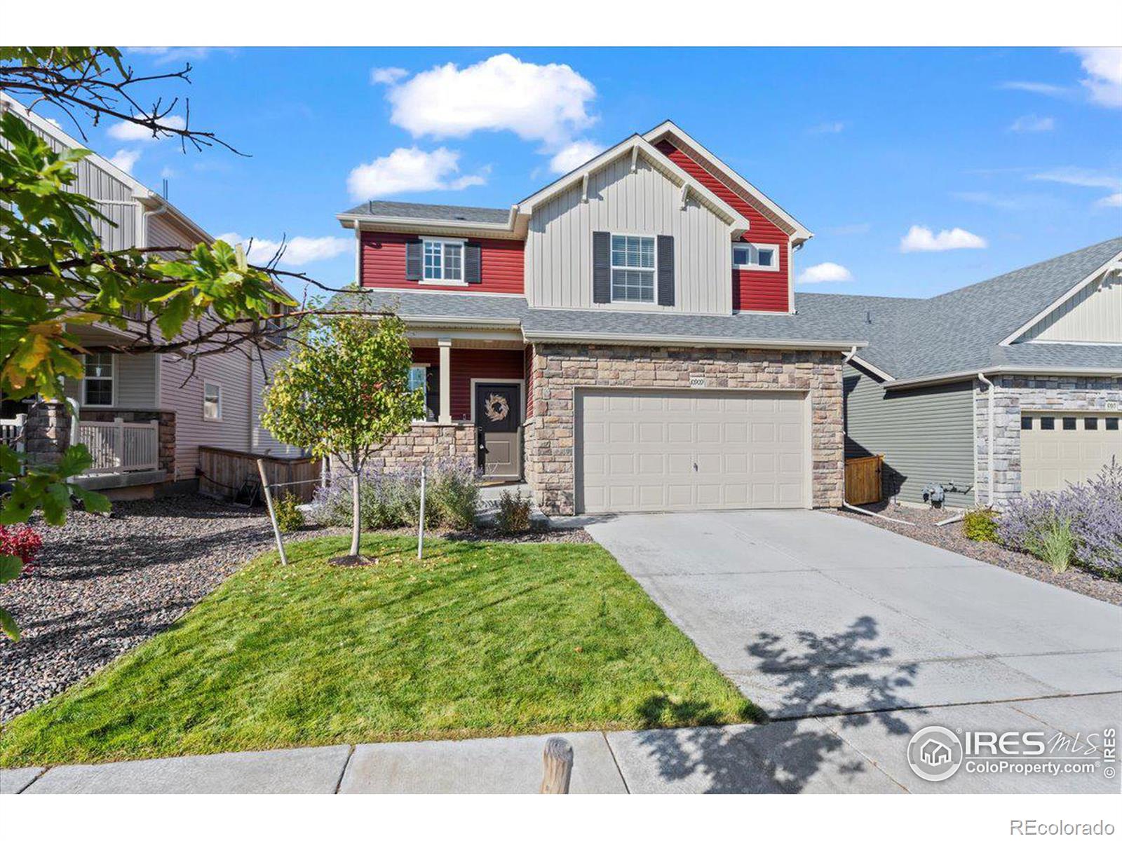 10909  Memphis Court, commerce city MLS: 4567891020875 Beds: 3 Baths: 3 Price: $565,000