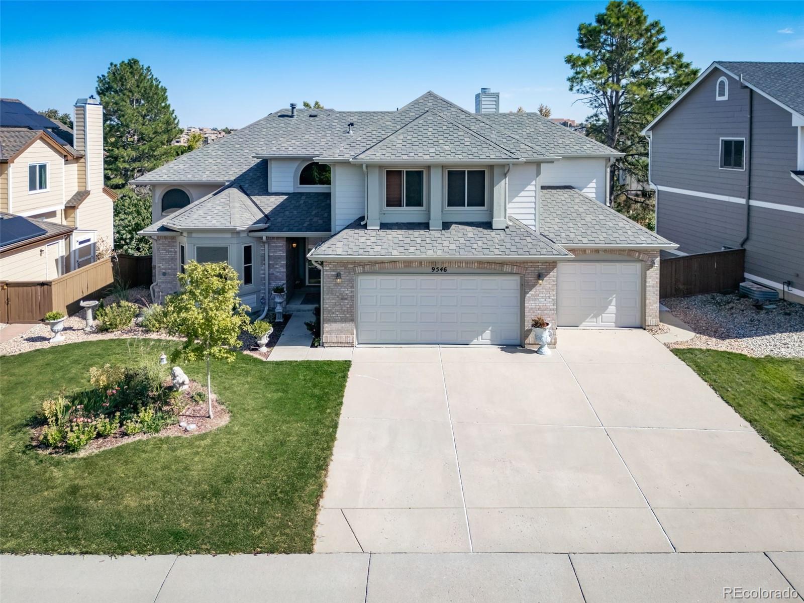 9546  Cherryvale Drive, highlands ranch MLS: 9024117 Beds: 5 Baths: 5 Price: $950,000