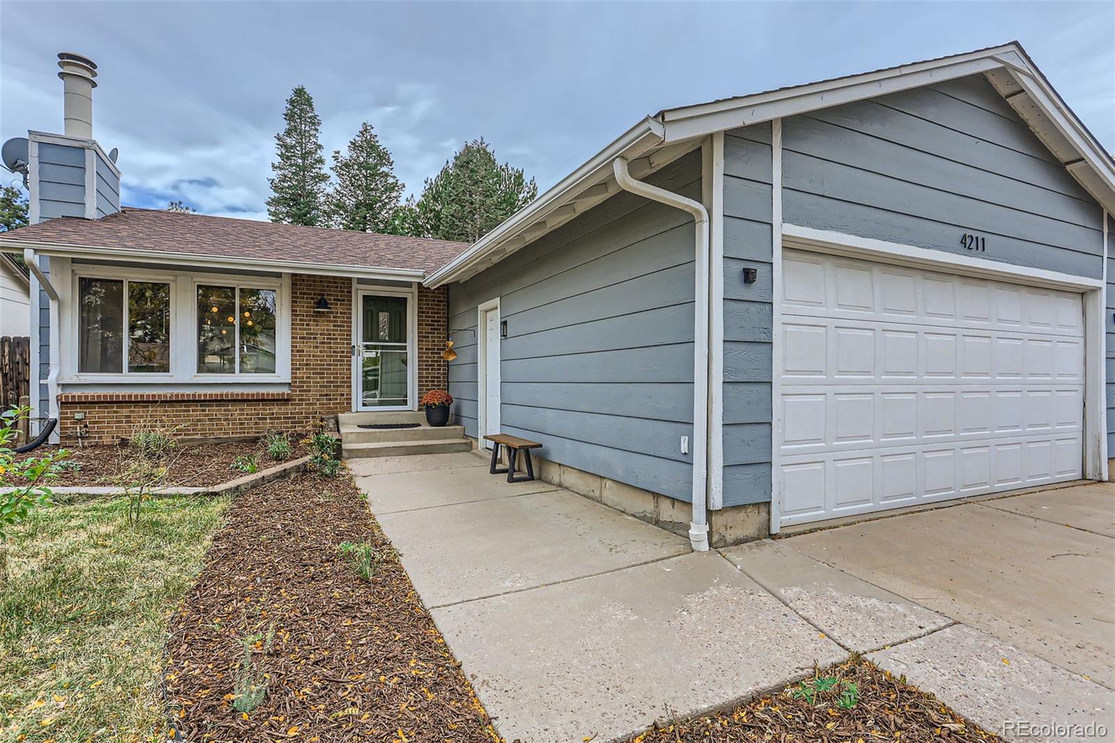 4211 S Nucla Way, aurora MLS: 8873676 Beds: 3 Baths: 2 Price: $480,000