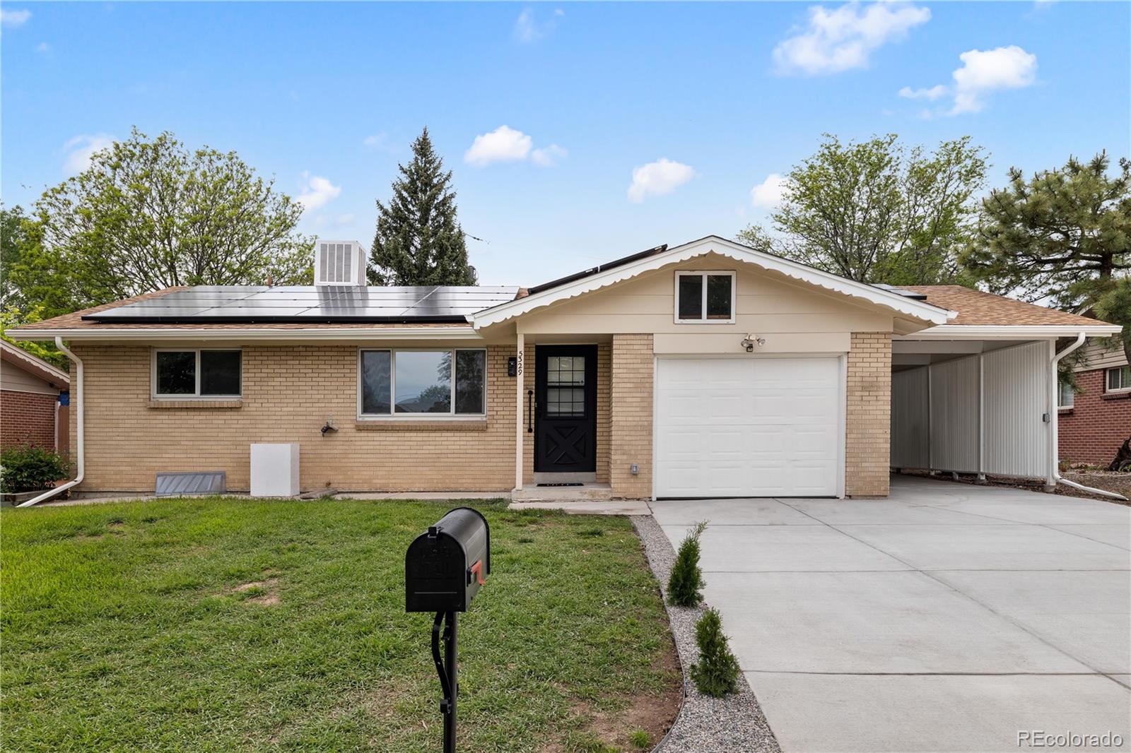 5329  Flower Circle, arvada MLS: 7159897 Beds: 3 Baths: 2 Price: $644,995