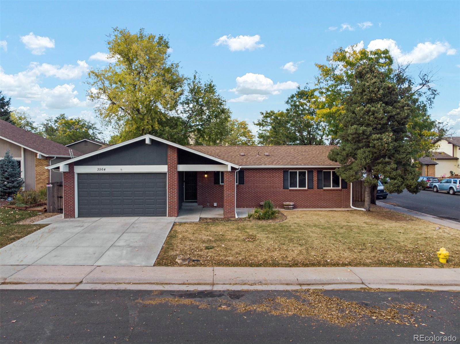 3564 S Jasper Way, aurora MLS: 2692877 Beds: 3 Baths: 3 Price: $527,500