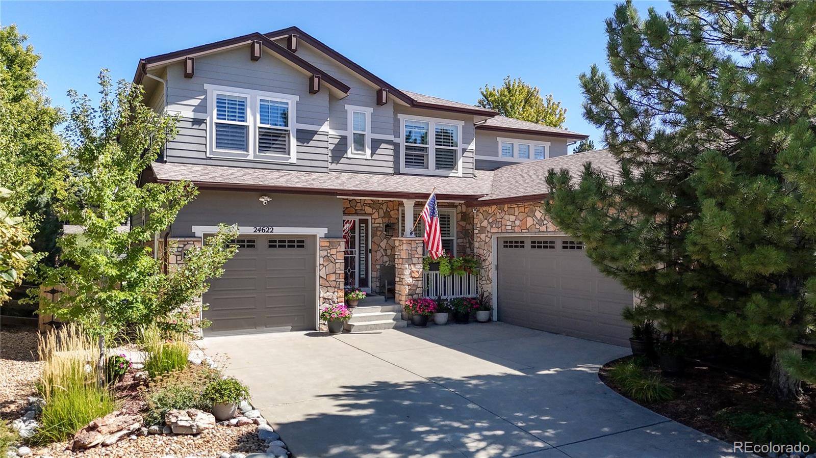 24622 E Ontario Drive, aurora MLS: 7677080 Beds: 4 Baths: 4 Price: $849,900