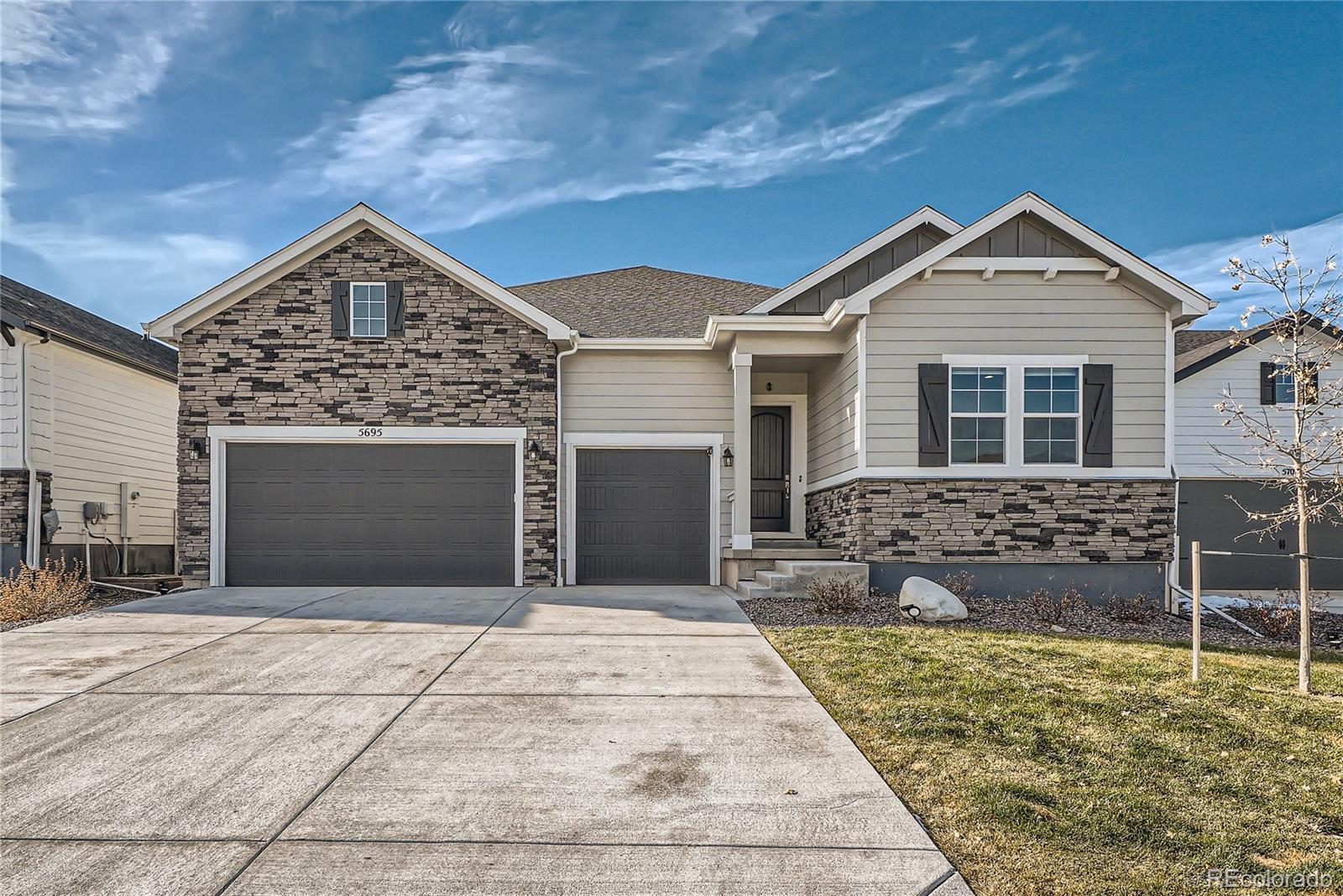 5695  Cadara Way, parker MLS: 6483608 Beds: 4 Baths: 4 Price: $945,000