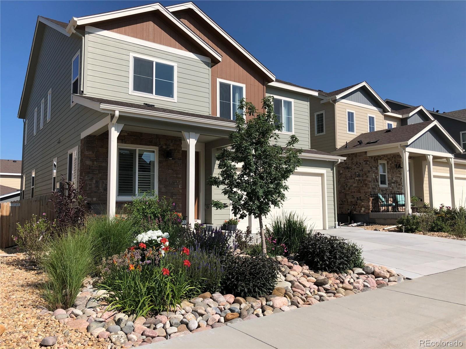 2048  Trail Stone Court, castle rock MLS: 1950136 Beds: 5 Baths: 4 Price: $725,000