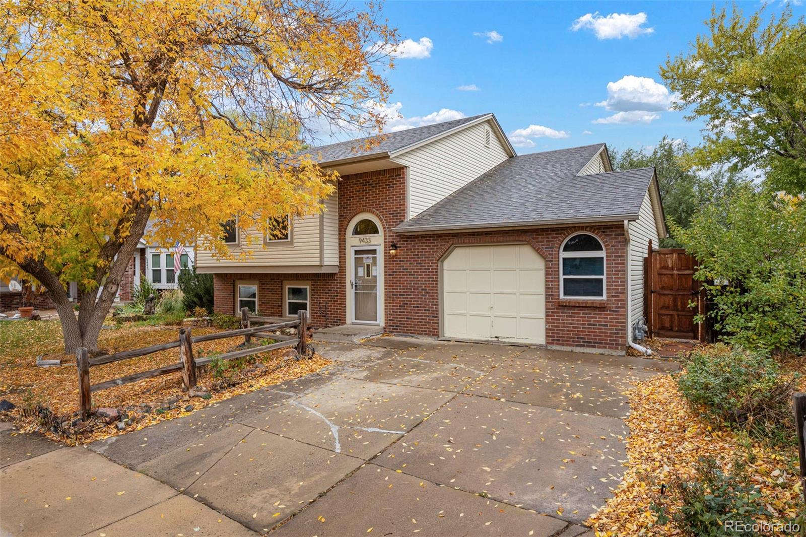 9433 W Elmhurst Place, littleton  House Search MLS Picture