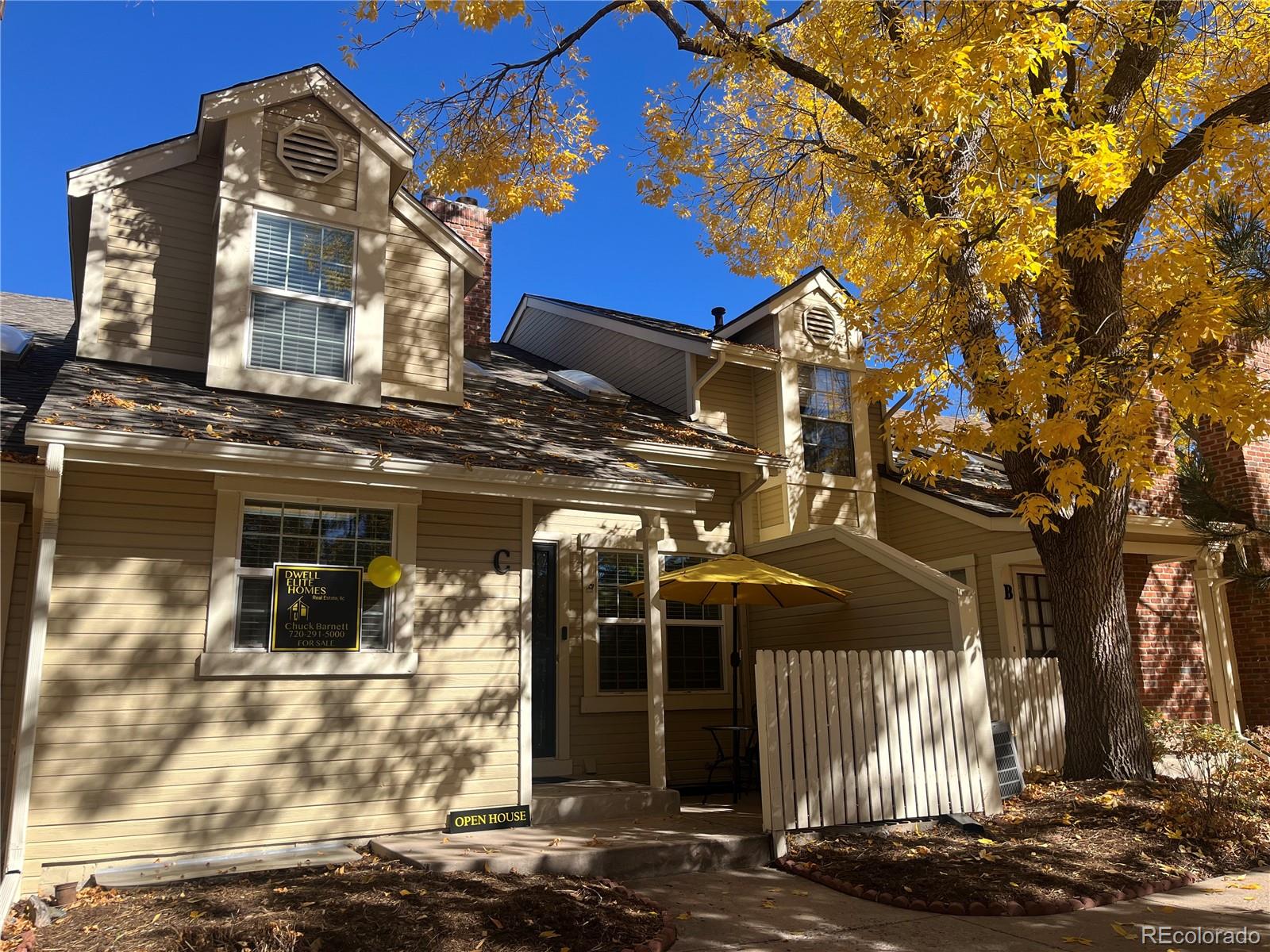 2921 W Long Drive C, Littleton  MLS: 2643703 Beds: 3 Baths: 3 Price: $545,000