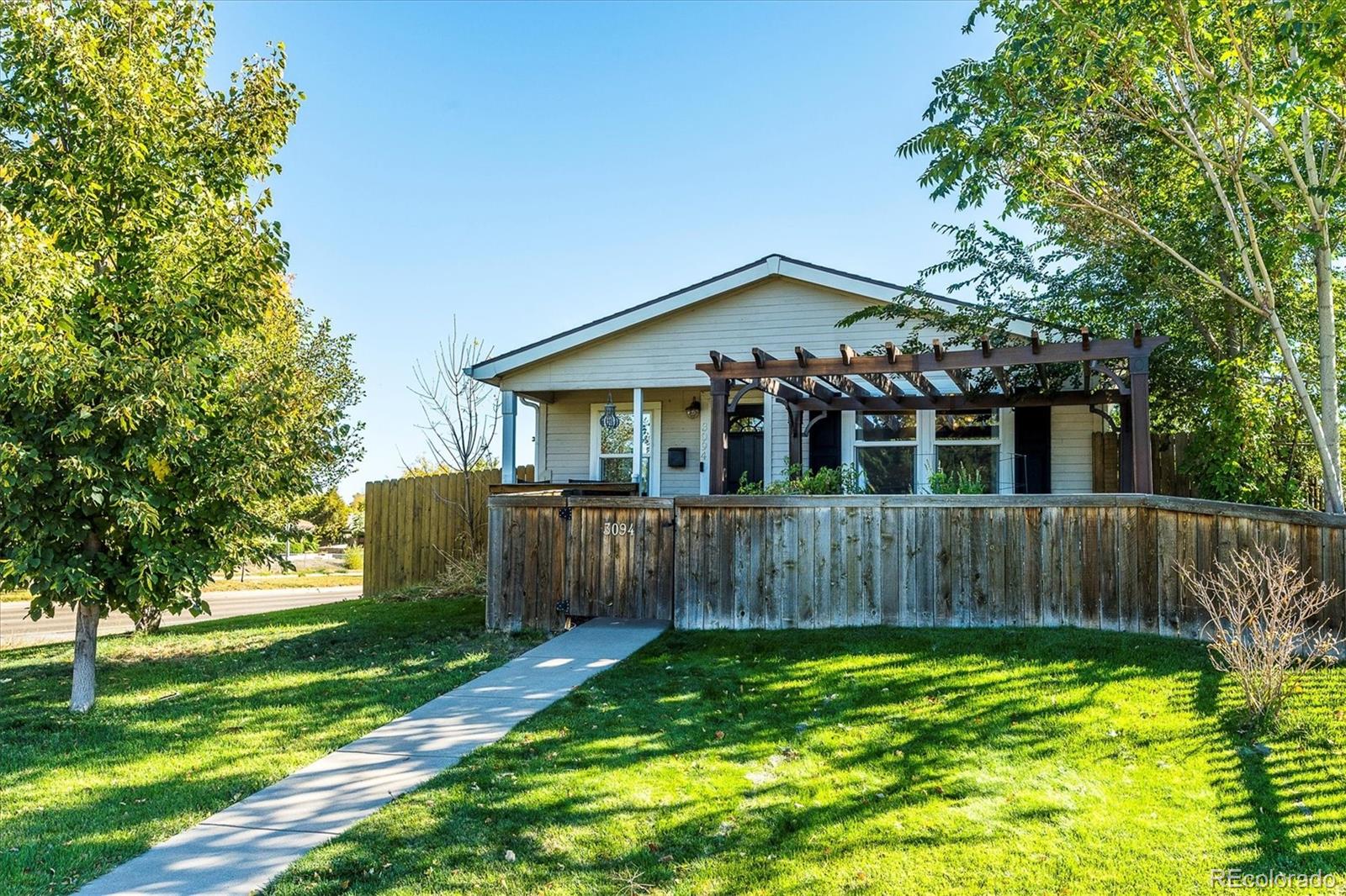 3094  Ivanhoe Street, denver  House Search MLS Picture